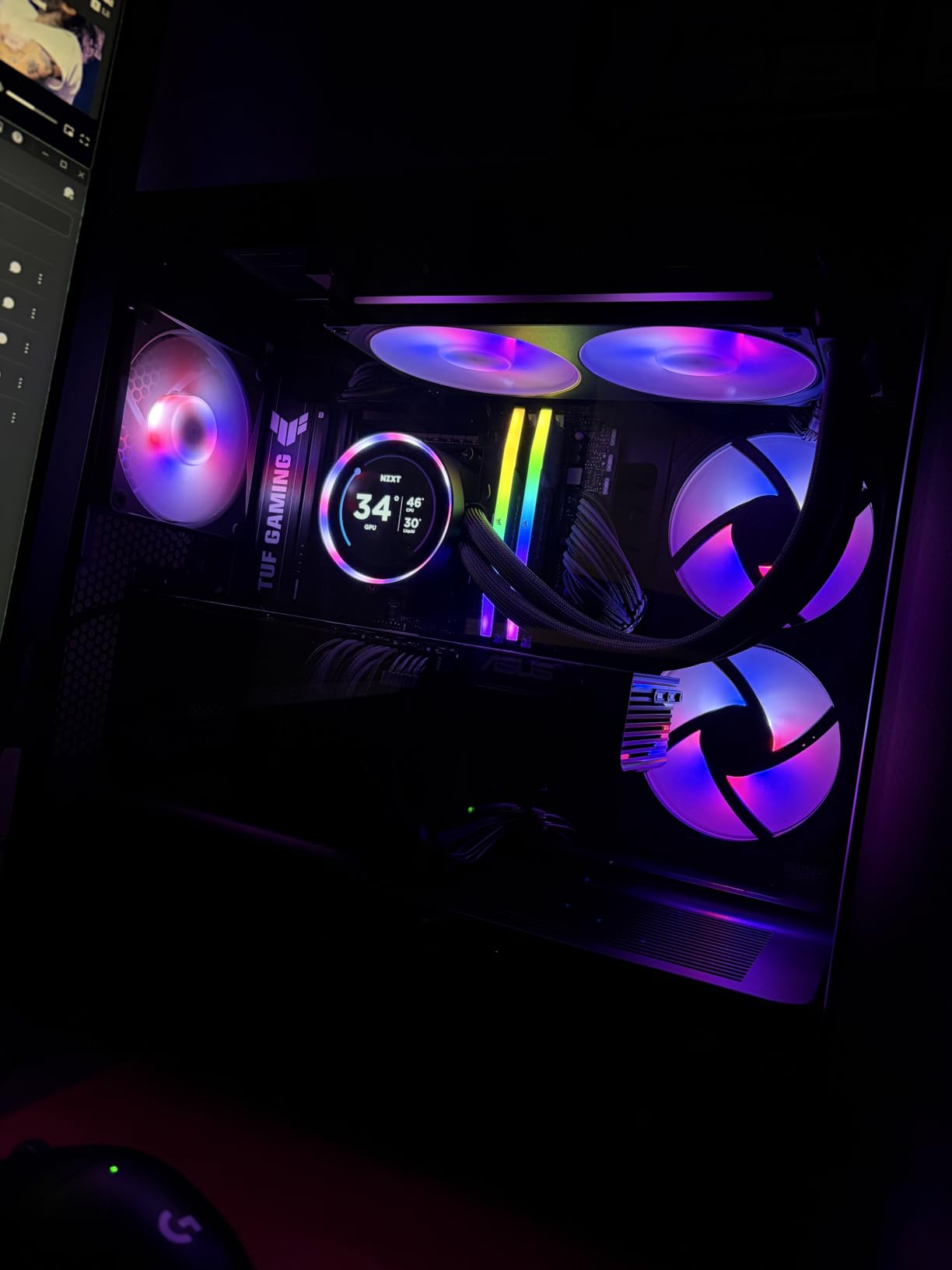 Antec C2M ARGB, Micro ATX PC Case, 3 PWM ARGB Fans Included, Black | 3 ARGB PWM Fans, Compact Design, Panoramic Tempered Glass, High-Airflow Design, 360mm Radiator Support, 415mm GPU Support customer photo 2