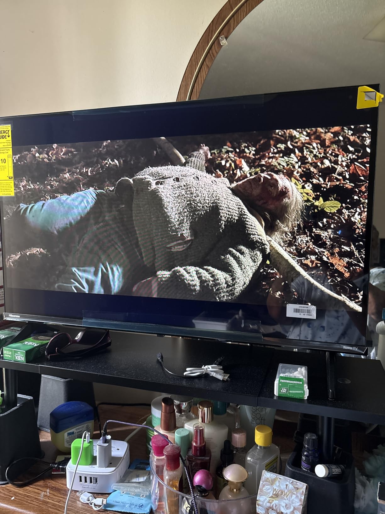 Hisense 40-Inch Class QD4SR Series Hi-QLED FHD Smart Roku TV (40QD4SR, 2026 Model) - Hi-QLED Color, Dolby Audio, Works with Alexa, Full Array LED, Slim Bezel Design customer photo 2
