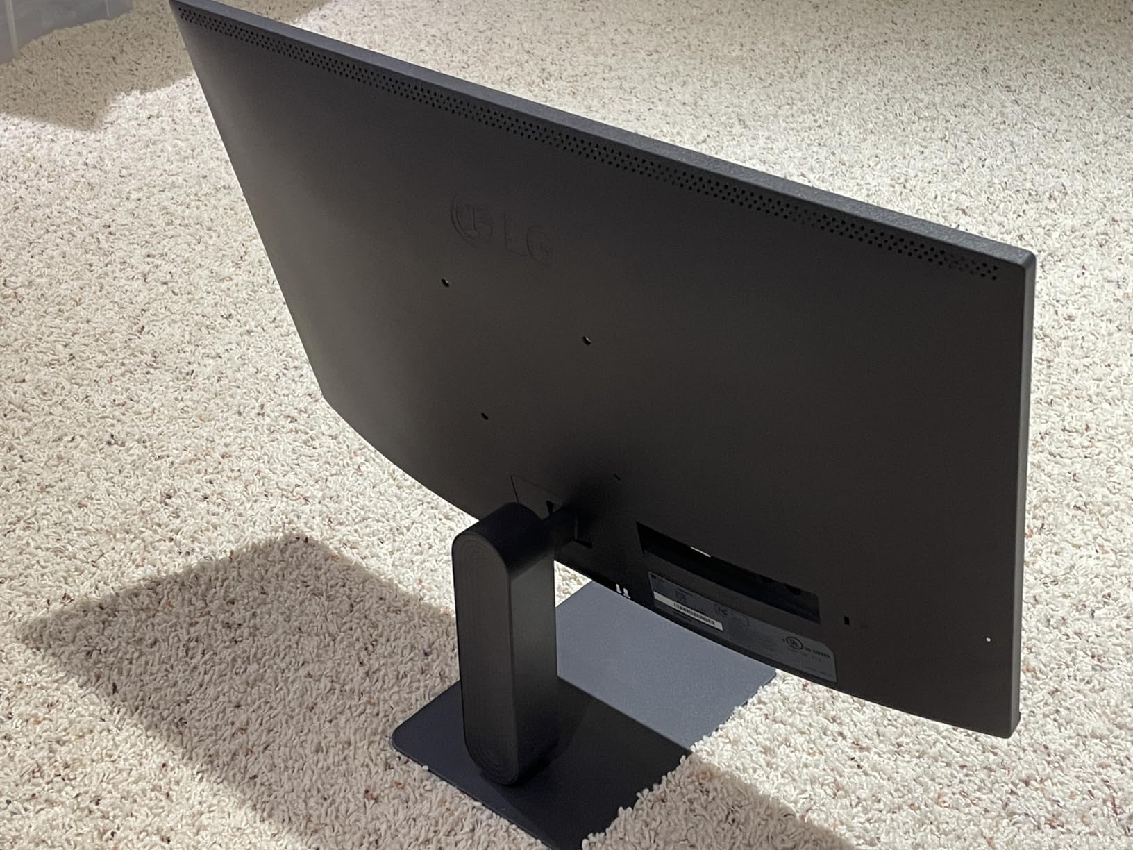 LG 27G414B-B 27-inch Ultragear Full HD (1920 x 1080) IPS Gaming Monitor 144Hz, 1ms, NVIDIA G-Sync Compatible, FreeSync, HDR10, Built-in Speaker, Tilt/Height Stand customer photo 2