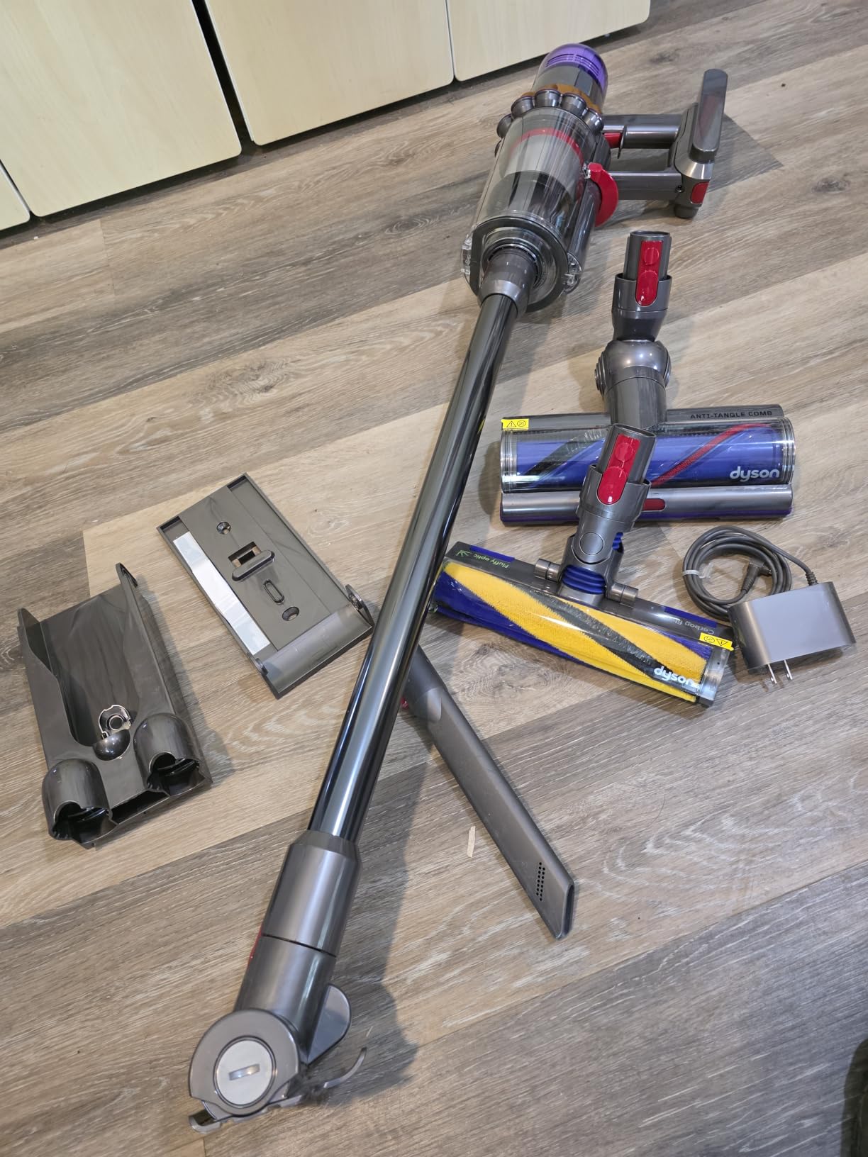 Dyson V15 Detect Cordless Vacuum customer photo 1