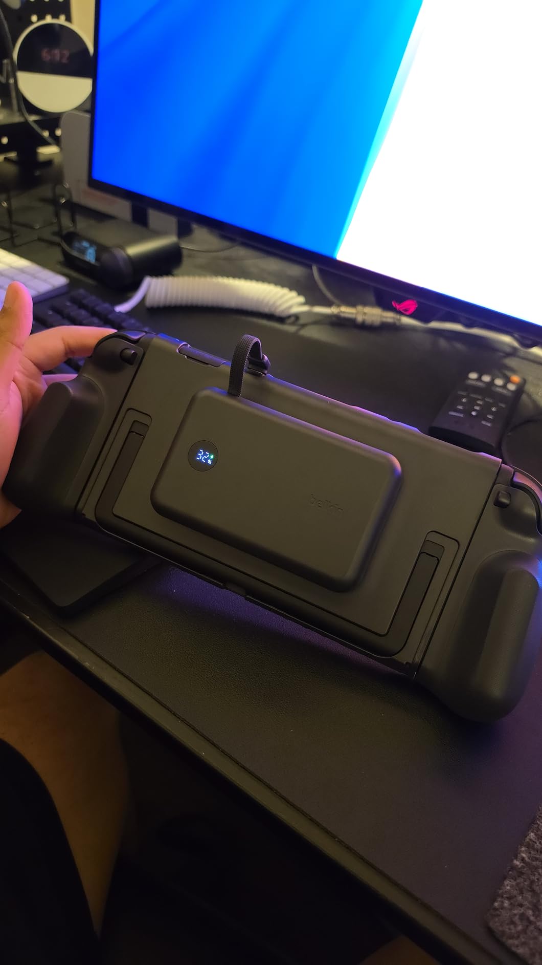 Belkin Nintendo Switch 2 Grip Charging Case with 10000mAh Power Bank 30W customer photo 2