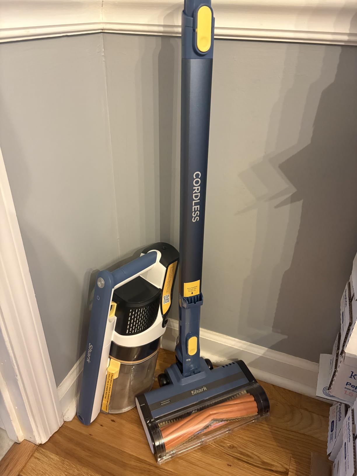 Shark Cordless Pet, Cordless Lightweight Stick Vacuum Cleaner, IY143H | Self Cleaning Brushroll, 40-Min Runtime, Removable Handheld, XL Dust Cup, Moonlight Blue (2026 Release) customer photo 1