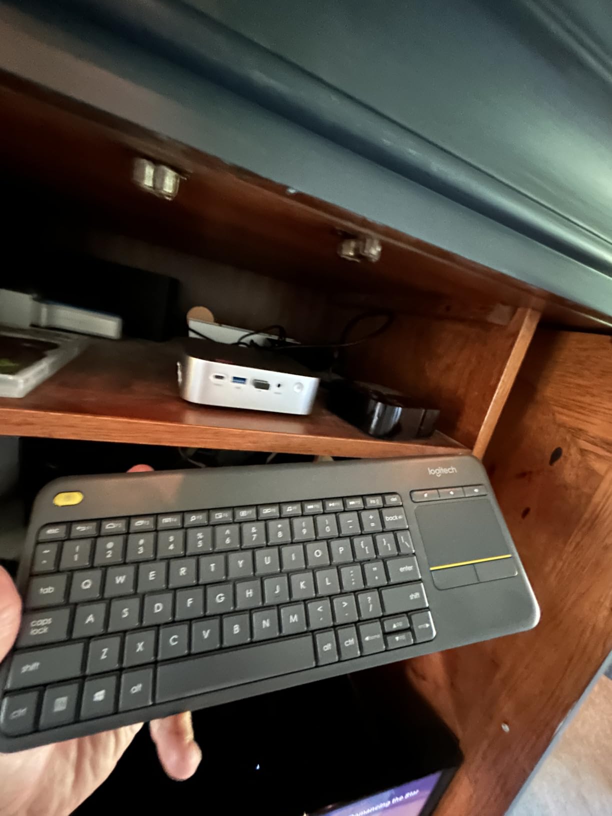 ACEMAGIC M1A PRO+AI Mini PC AMD Ryzen AI Max+ 395 120W 126Tops Radeon 8060s | UP 5.1GHz Radeon 8060s Graphics, 128GB LPDDR5x 8000MHz, 2TB PCIe 4.0 SSD, WiFi 7, Mini Gaming PC Windows 11 Pro Mini Computer customer photo 2