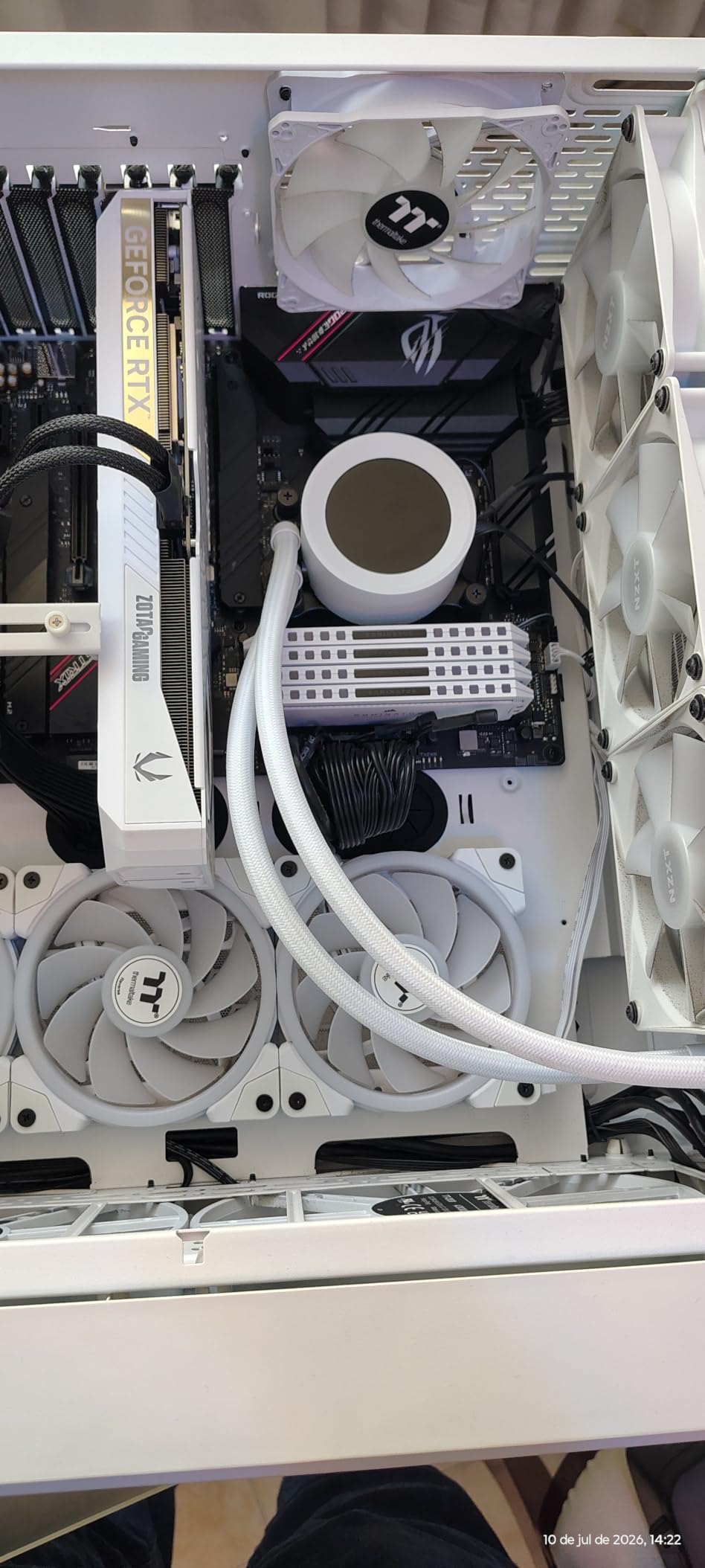 AMD Ryzen 7 5800X3D 8-core, 16-Thread Desktop Processor with AMD 3D V-Cache Technology customer photo 1