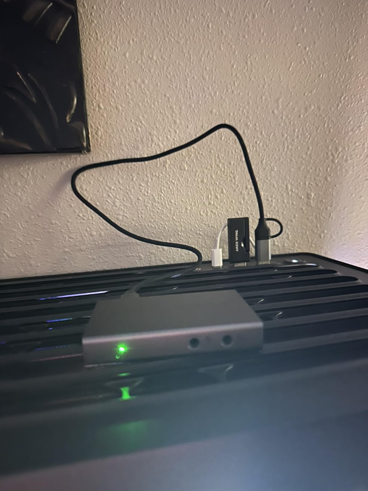 BENFEI 4K@60Hz HDMI to USB-C Video Capture Card with Loop Out, 1080P 60FPS Low Latency Game Capture Device for Streaming, Gaming, Switch, PS4/5, Xbox, Mac, Laptop customer photo 2