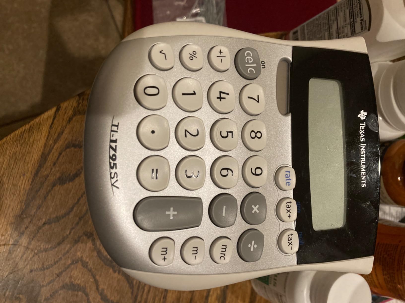 Texas Instruments TI-1795 SV Standard Function Calculator customer photo 1
