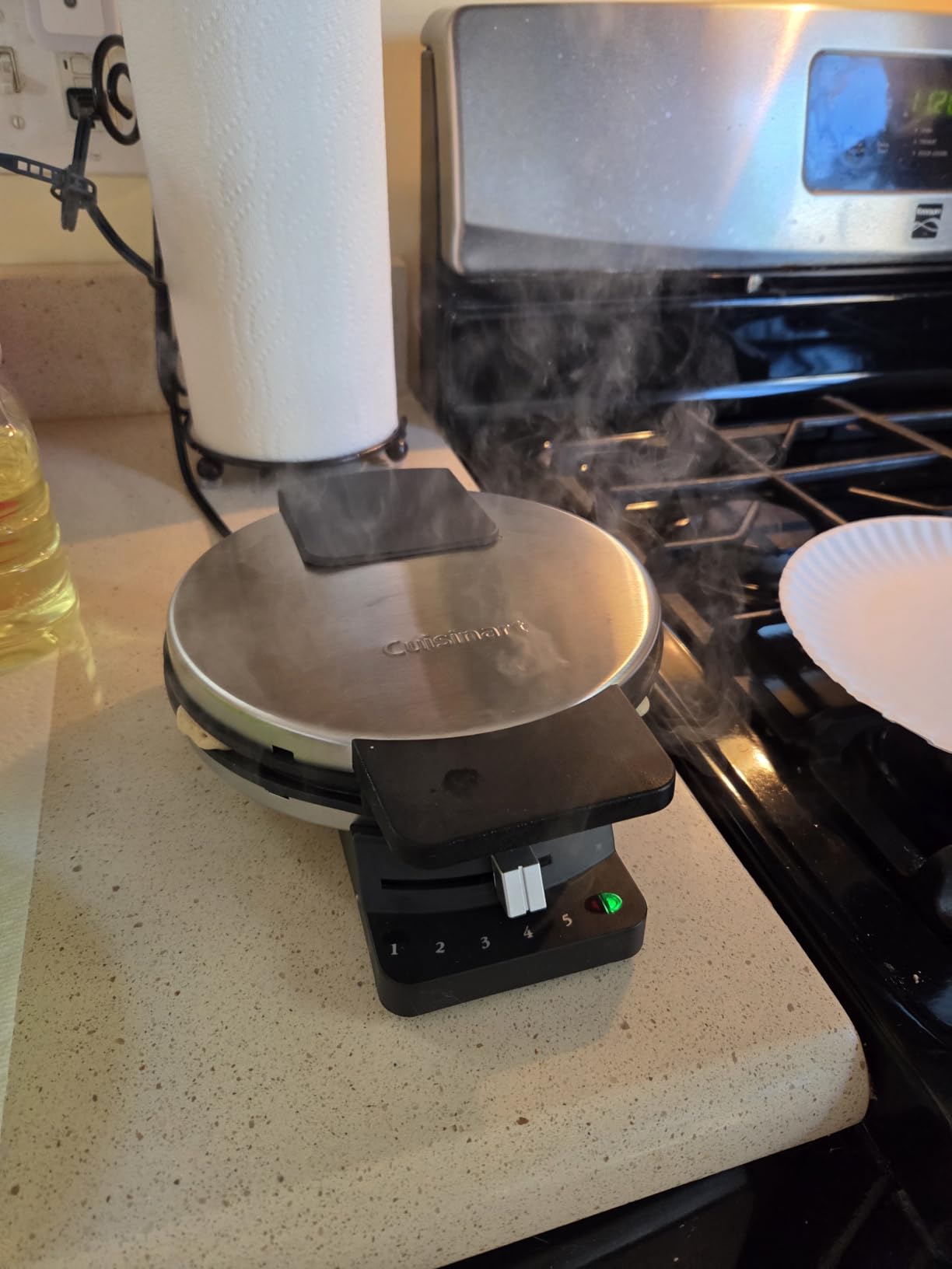 Cuisinart Waffle Maker, 1250W Round Classic Waffle Iron, 5-Setting Adjustable Browning Control, WMR-CAP2, Brushed Stainless customer photo 1