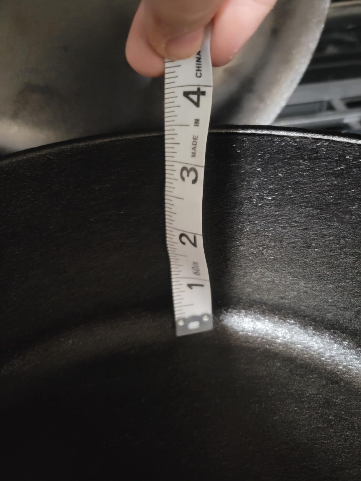 Lodge Pre-Seasoned Cast Iron Covered Deep Skillet, 5 Quart customer photo 1