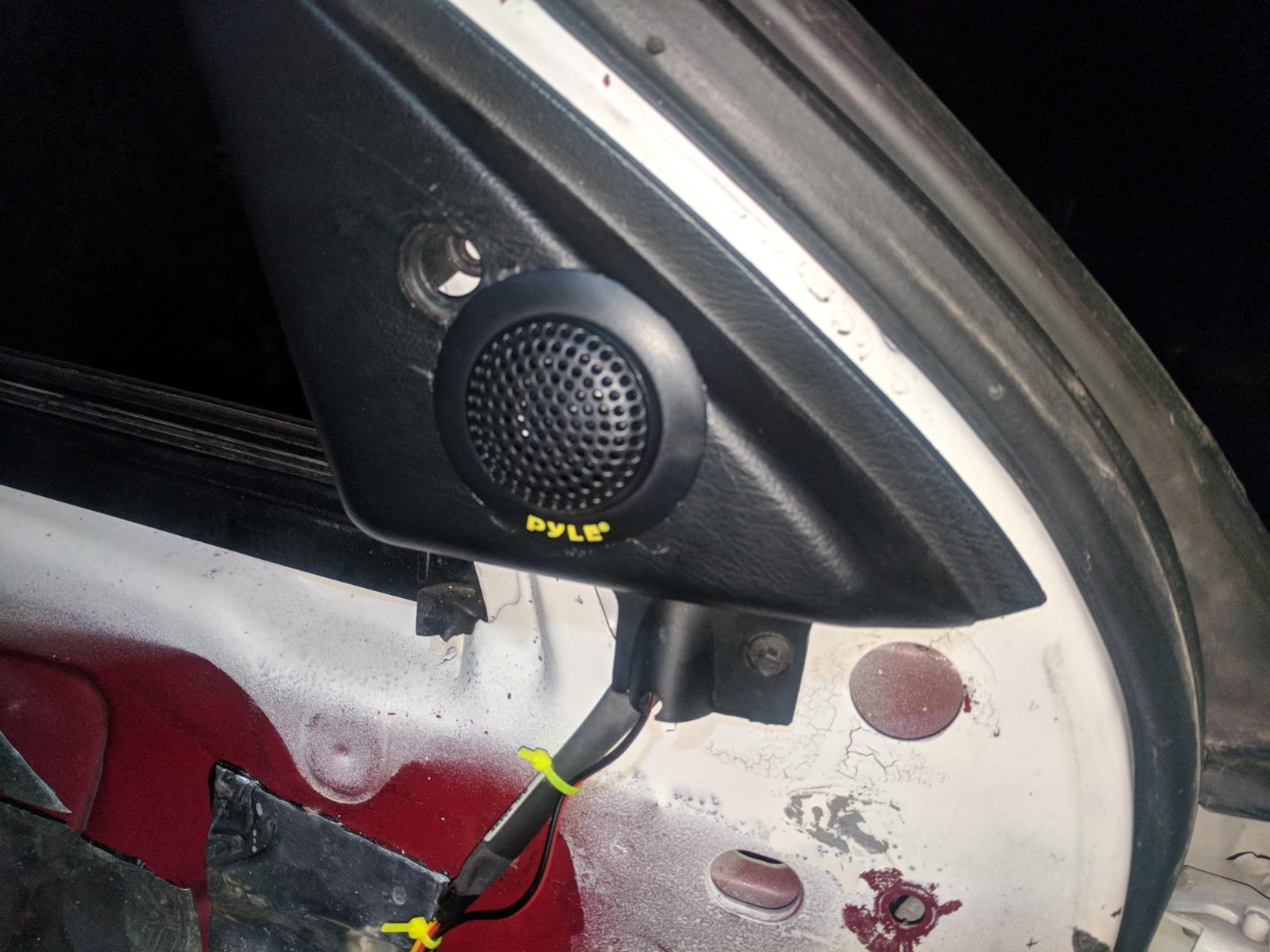 Pyle 2 Way Custom Component Speaker System - 6.5” 400 Watt, with Electroplated Plastic Basket, Butyl Rubber Surround & 40 Oz Magnet Structure - Wire Installation Hardware Set Included - PLG6C, Yellow customer photo 1