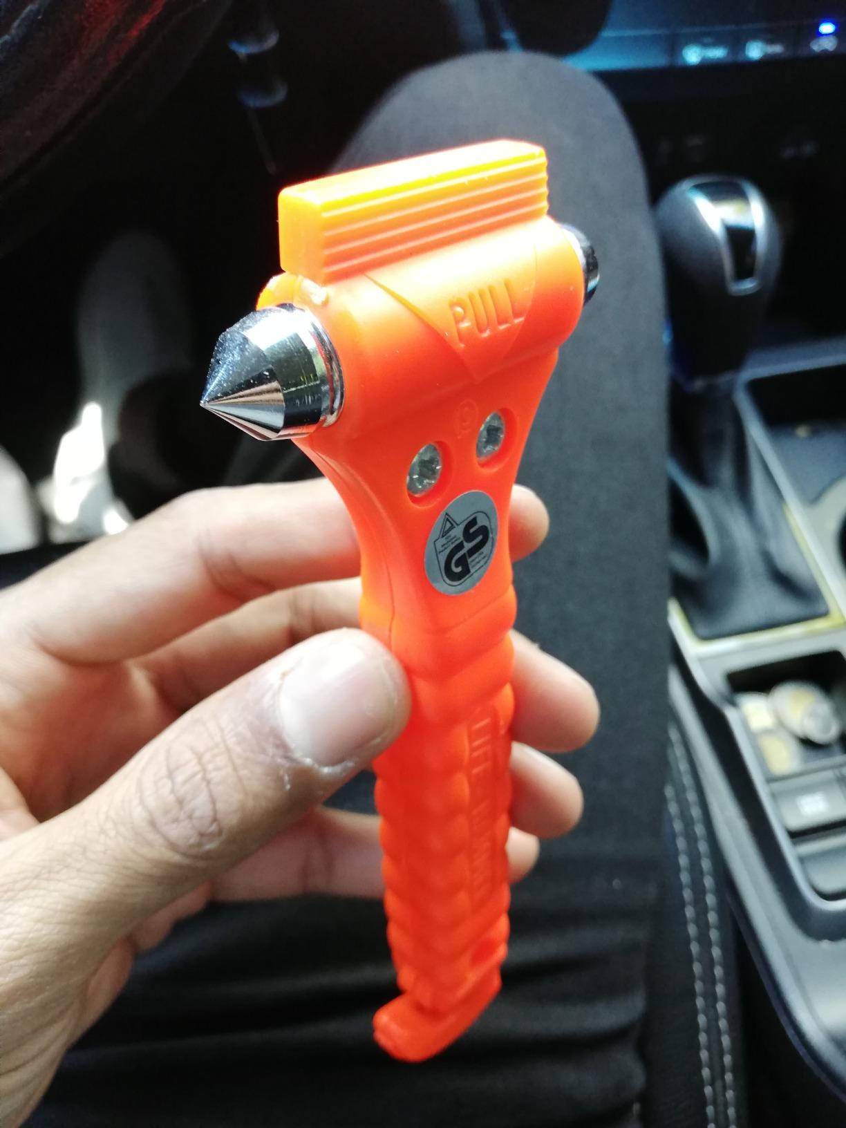 Lifehammer Brand Safety Hammer - The Original Emergency Escape and Rescue Tool with Seatbelt Cutter, Made in The Netherlands customer photo 2