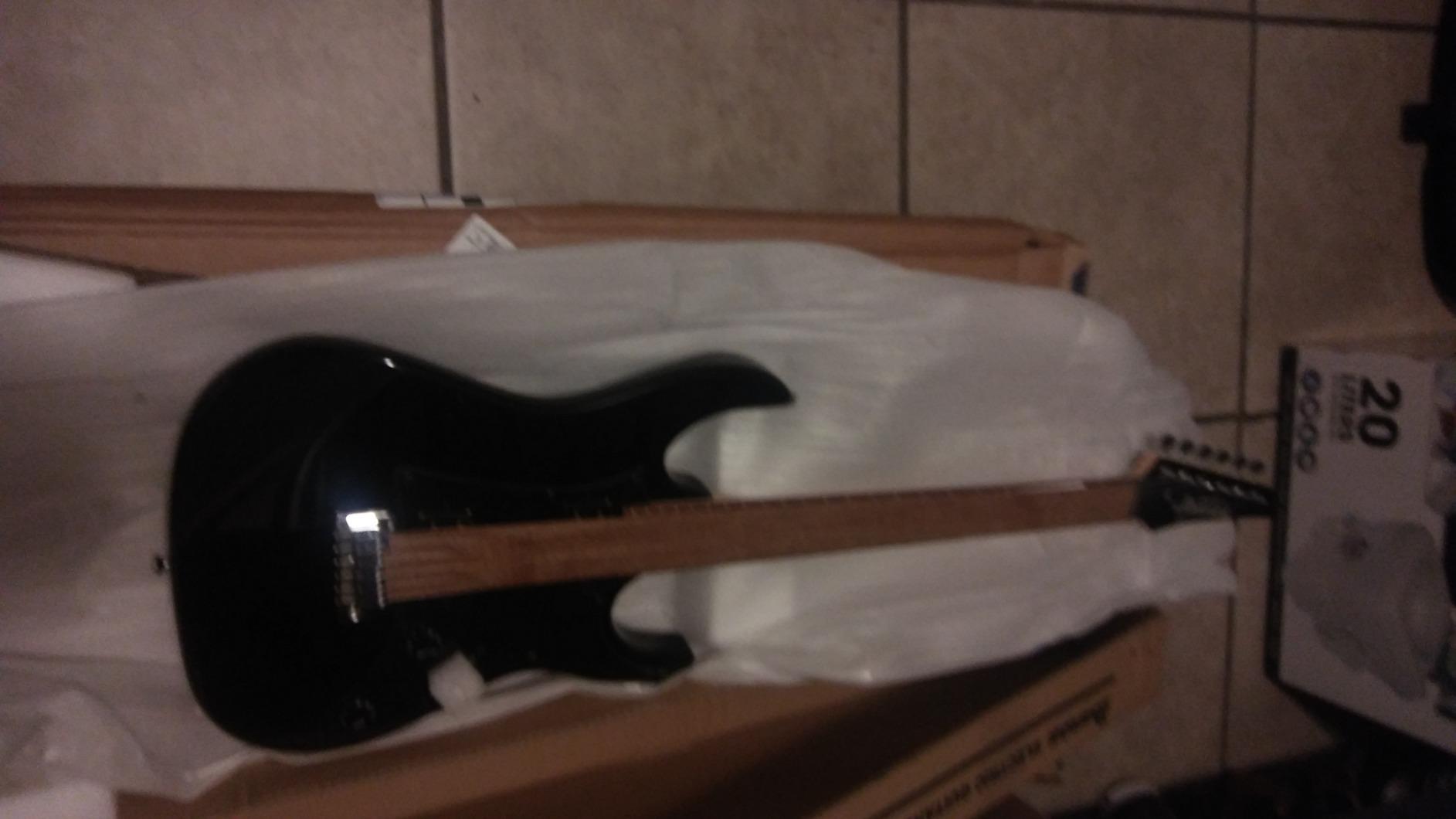 Ibanez GIO Series GRX20Z - Black Night customer photo 1