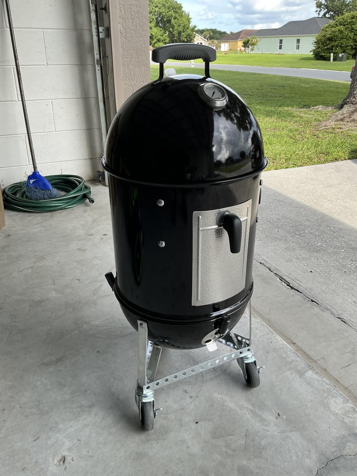 Weber® Smokey Mountain Cooker Smoker, 18