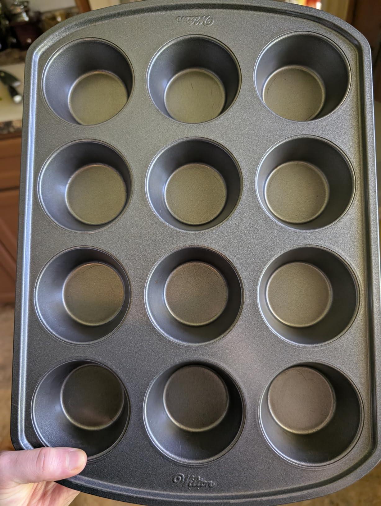 Wilton Gold Non-Stick Muffin Pan, Made Without PFAS, 12-Cup | Non-Stick Steel with Scratch-Resistant Coating, Resists Warping, Extended Handles, Dishwasher Safe, Perfect for Cupcakes customer photo 1