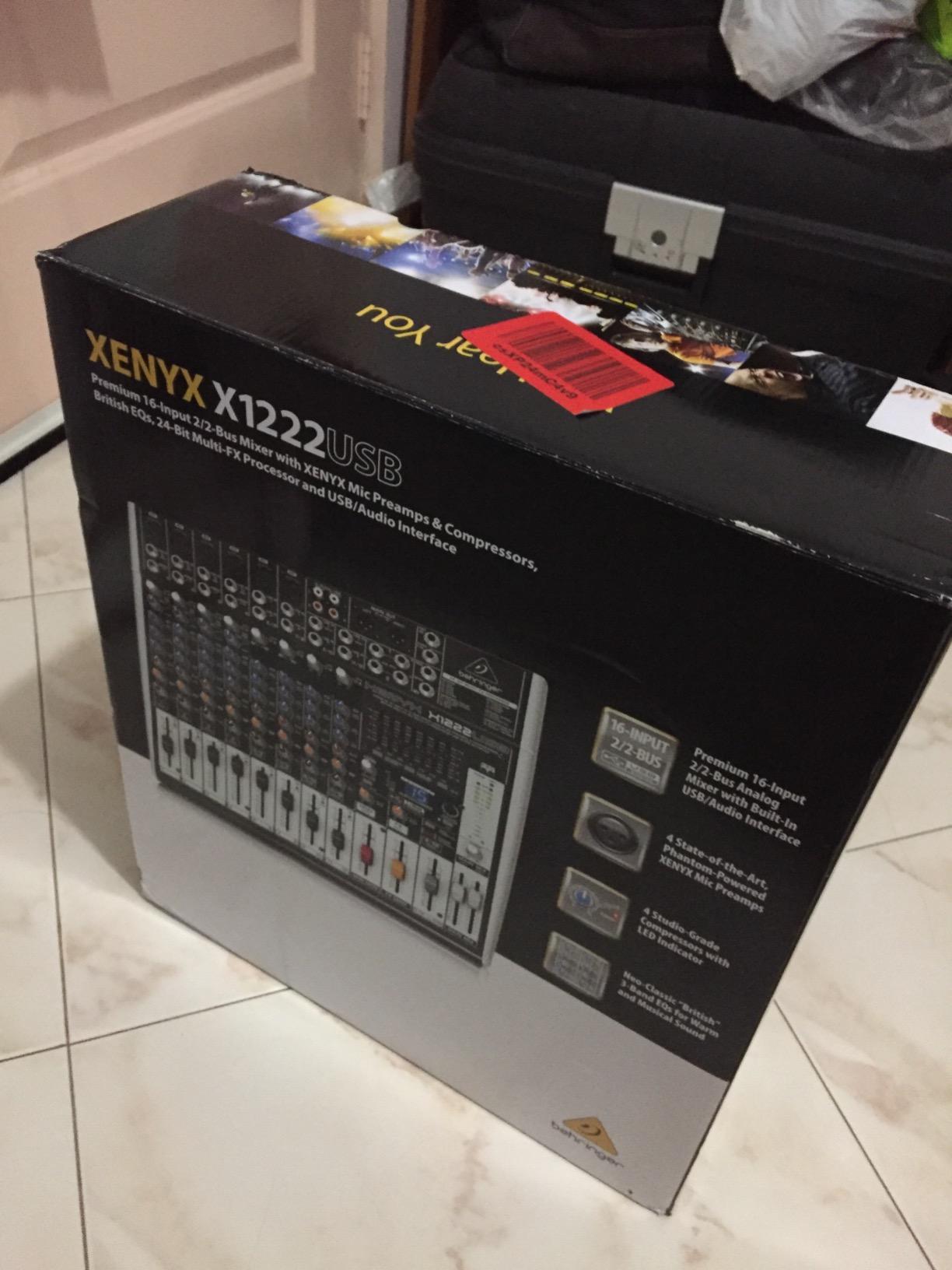 Behringer XENYX X1222USB Premium 16-Input 2/2-Bus Mixer with XENYX Mic Preamps and Compressors, British EQ, 24-Bit Multi-FX Processor and USB/Audio Interface customer photo 2