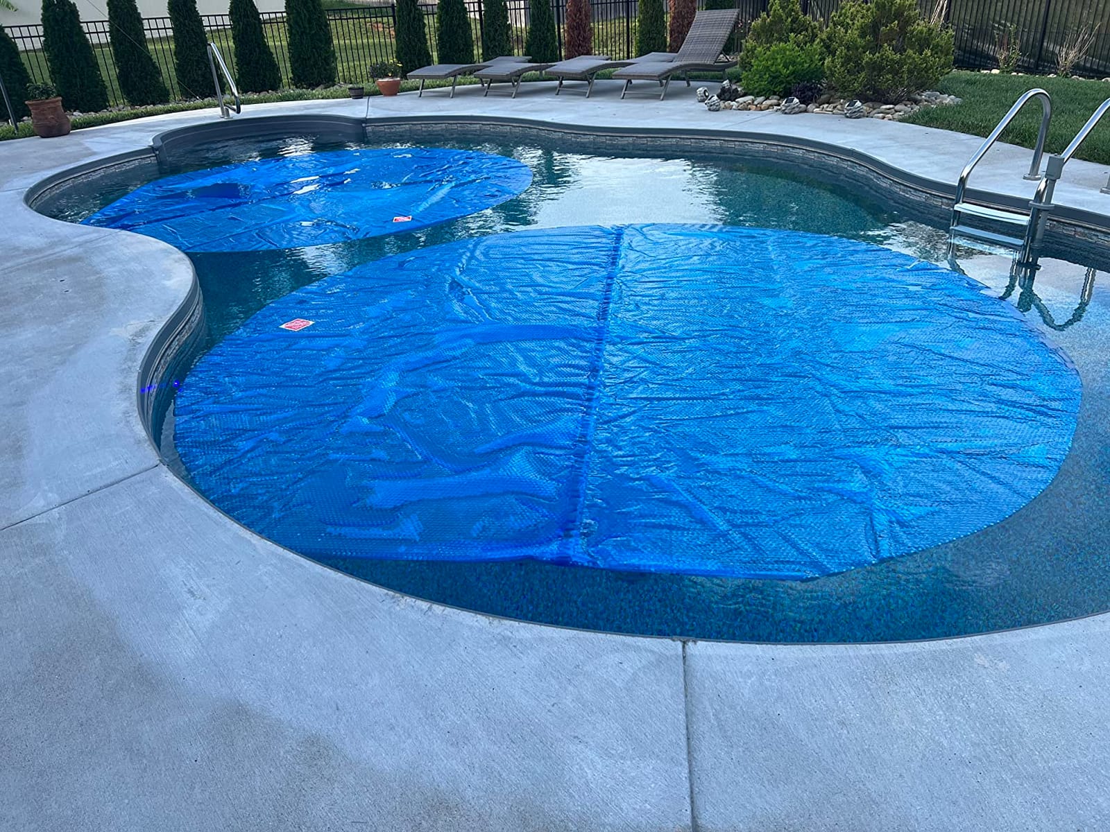 Blue Wave 12-ft Round Solar Pool Cover 8-Mil Blue – Solar Cover for Above Ground Pool, Thermal Bubble Blanket for Heat Retention & Reduced Evaporation customer photo 2