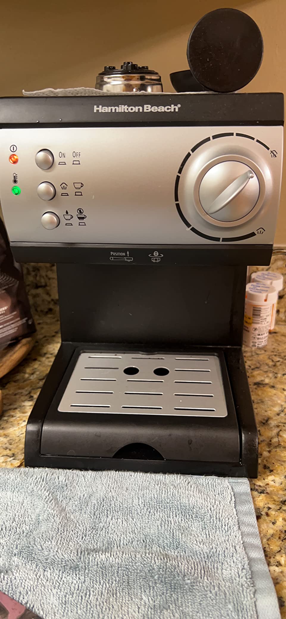Hamilton Beach 15 Bar Espresso Machine, Cappuccino, Mocha, & Latte Maker, with Milk Frother, Make 2 Cups Simultaneously, Works with Pods or Ground Coffee, 50 oz. Water Reservoir, Black customer photo 1
