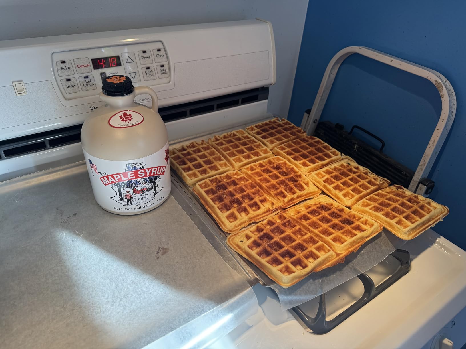 Hamilton Beach Belgian Waffle Maker with Shade Control | Makes 2 Waffles, Keto Chaffles, Hash Browns At Once | PFAS-Free Non-Stick Grids | Compact Design | Stainless Steel | 26009MN customer photo 2