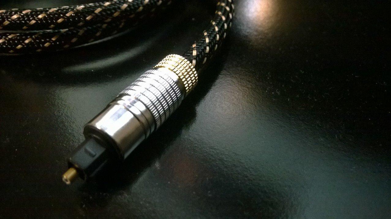 Cable Matters Premium Optical Audio Cable, Toslink Cable, 6ft customer photo 1