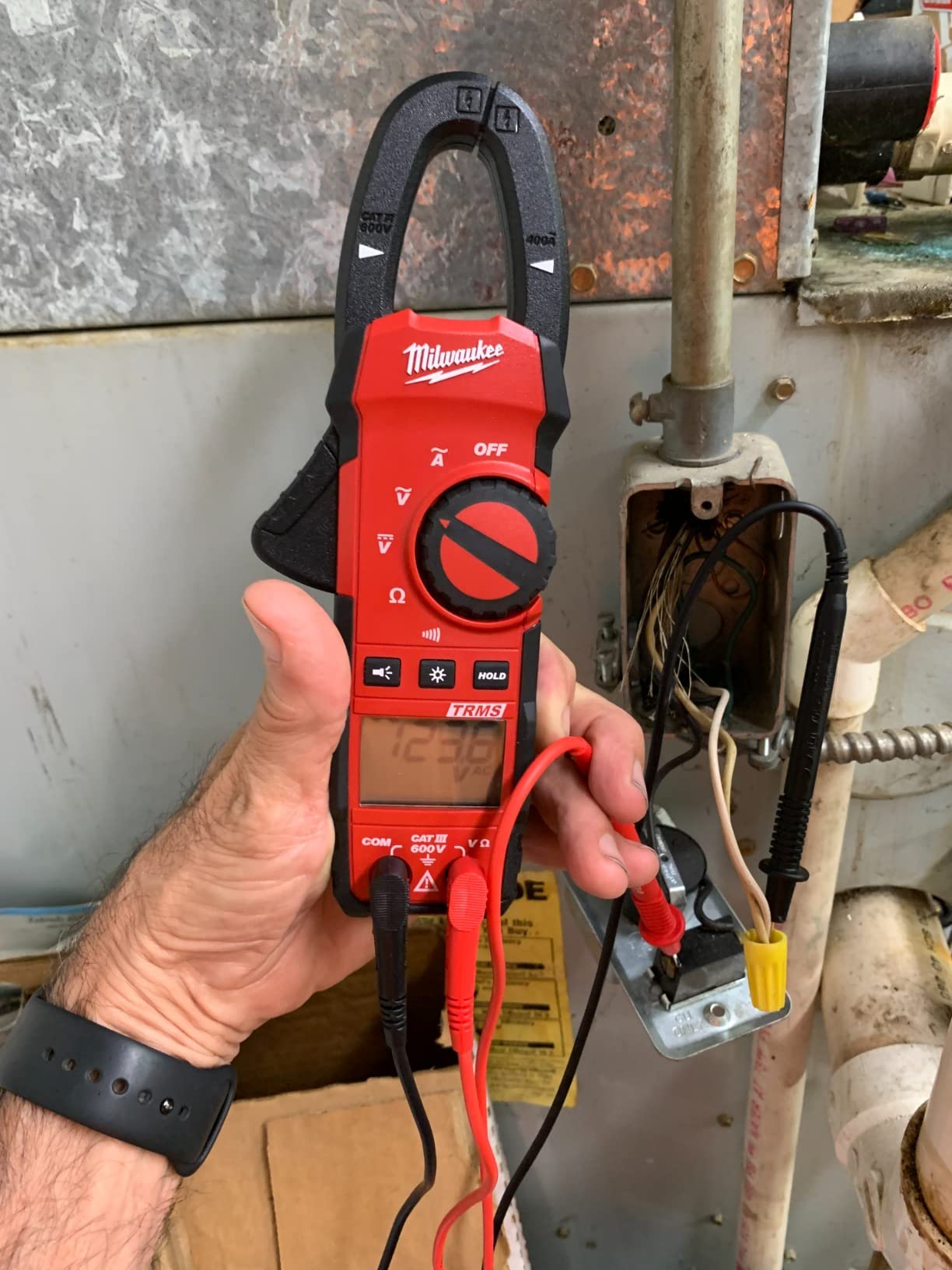 Milwaukee 2235-20 400 Amp Clamp Meter customer photo 1