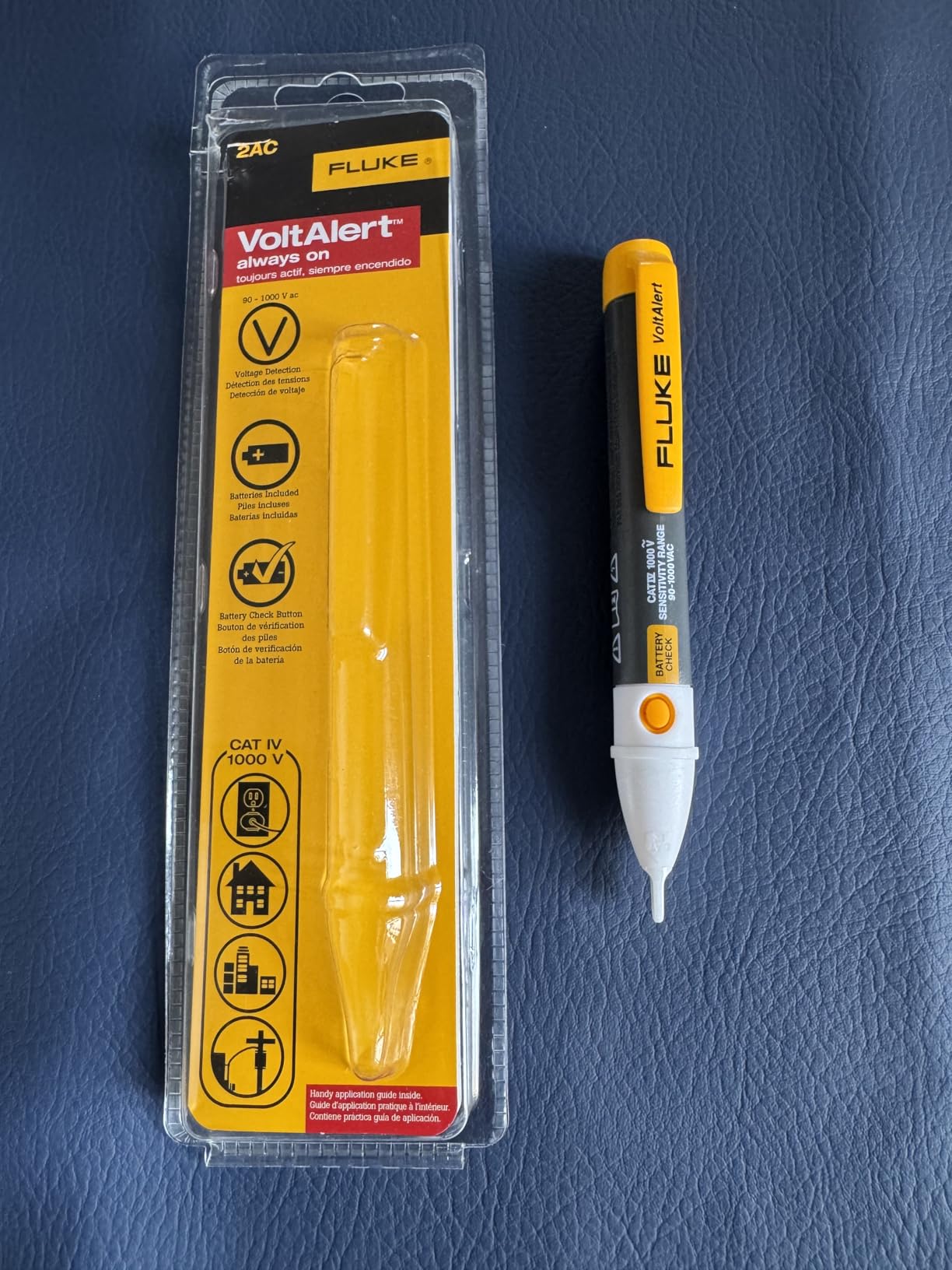 Fluke 2AC Alert Voltage Tester customer photo 1