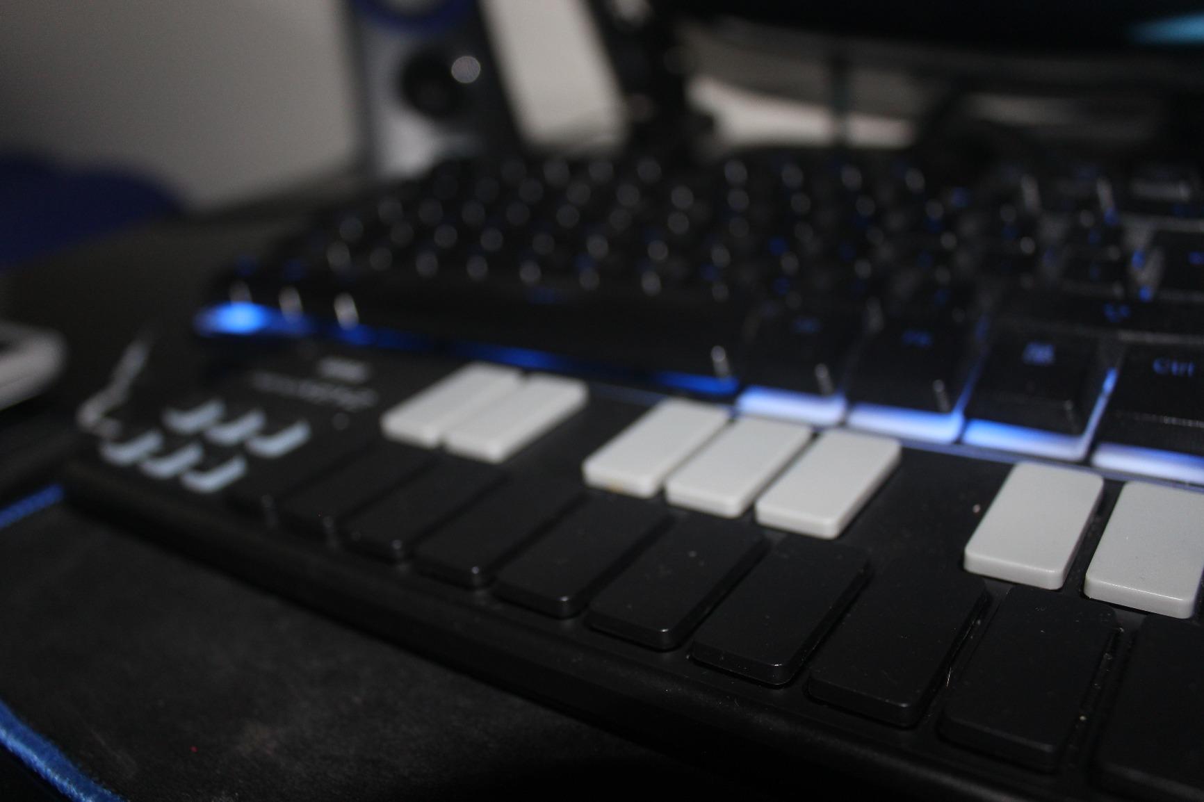 Korg, 25-Key Midi Controller (NANOKEY2BK),Black customer photo 1