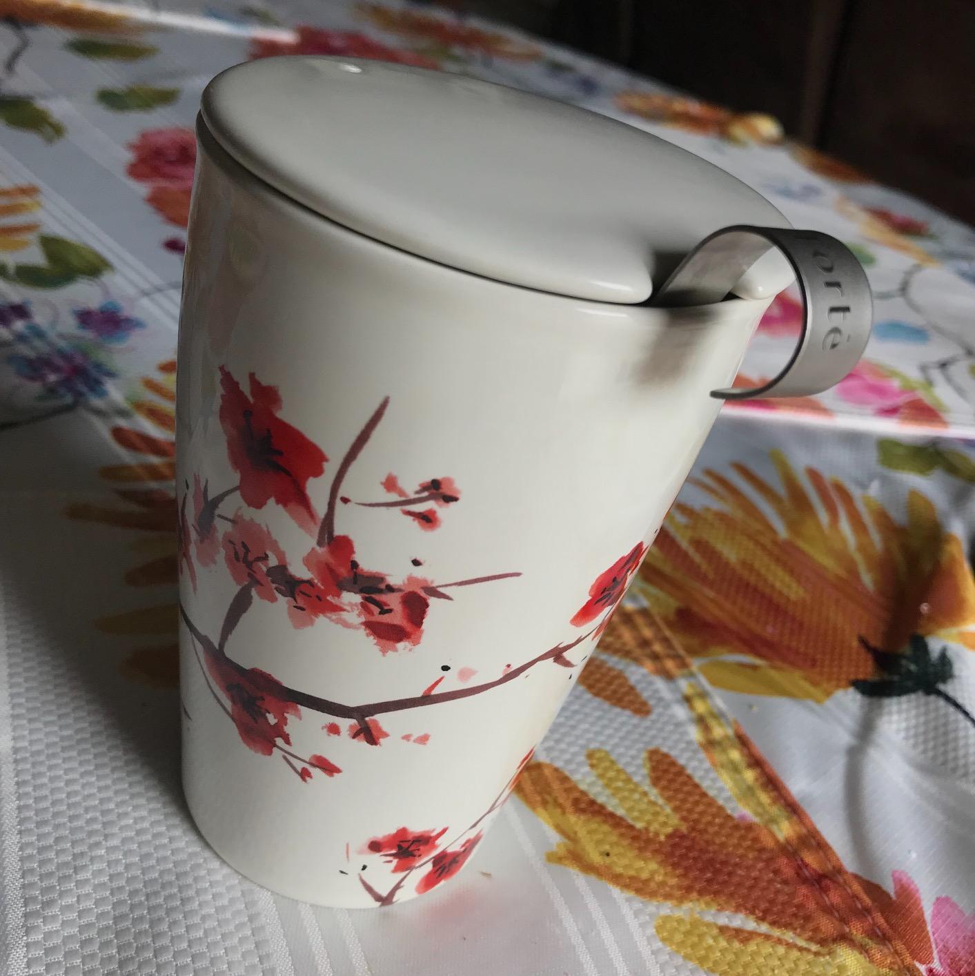 Tea Forte Double-Walled Ceramic Kati Cup, Removable Stainless Steel Infuser Basket and Lid, Steeps 12 oz Loose Leaf Tea, Dishwasher & Microwave Safe, Cherry Blossom customer photo 2