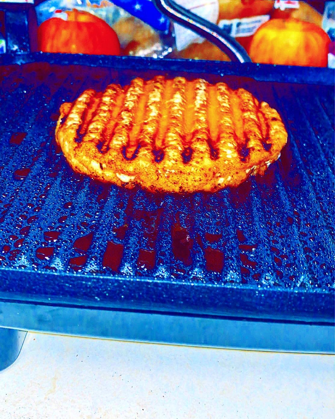 Hamilton Beach Electric Panini Press Grill with Locking Lid, Opens 180 Degrees for Any Sandwich Thickness, Nonstick 8