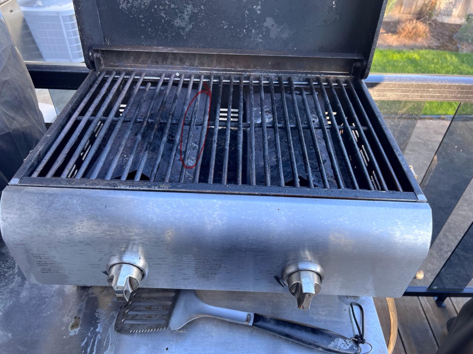 Cuisinart Outdoor Gas Grill, 20,000 BTU, Portable, 2-Burner customer photo 2