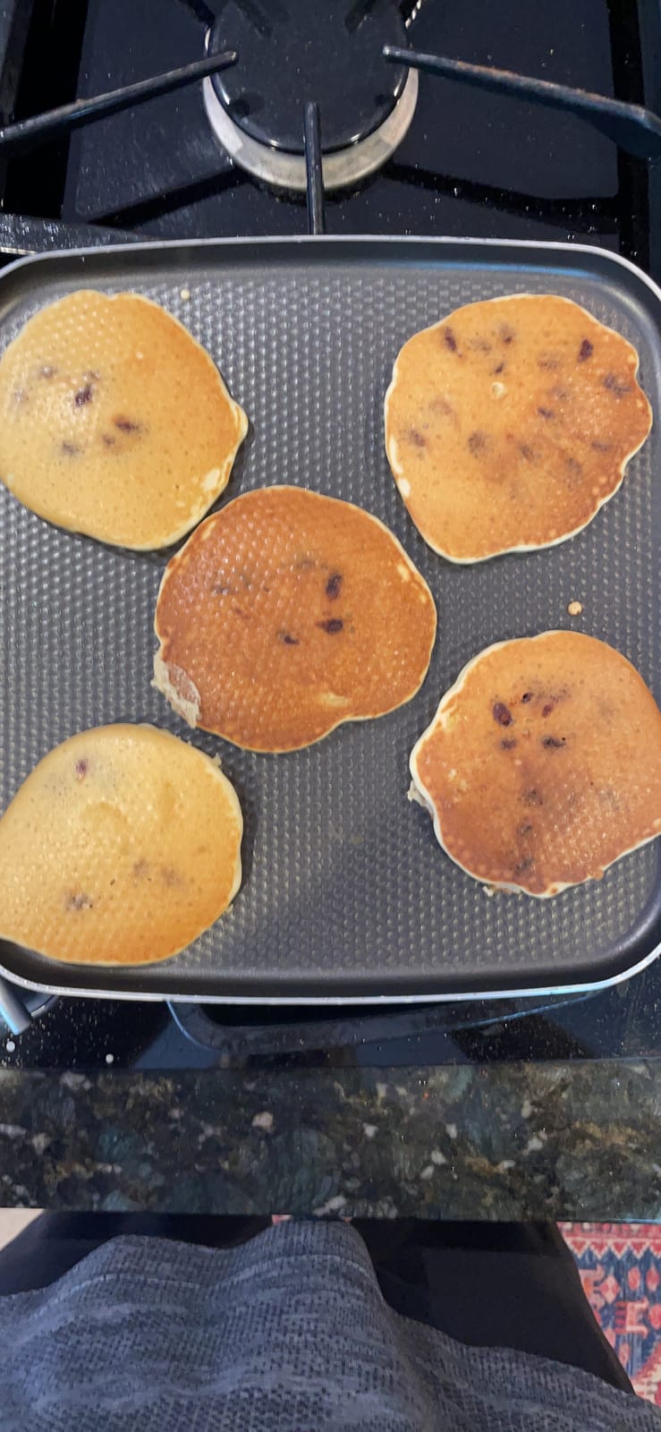 Farberware High Performance Aluminum Nonstick Stovetop Griddle Pan, 11-Inch customer photo 1