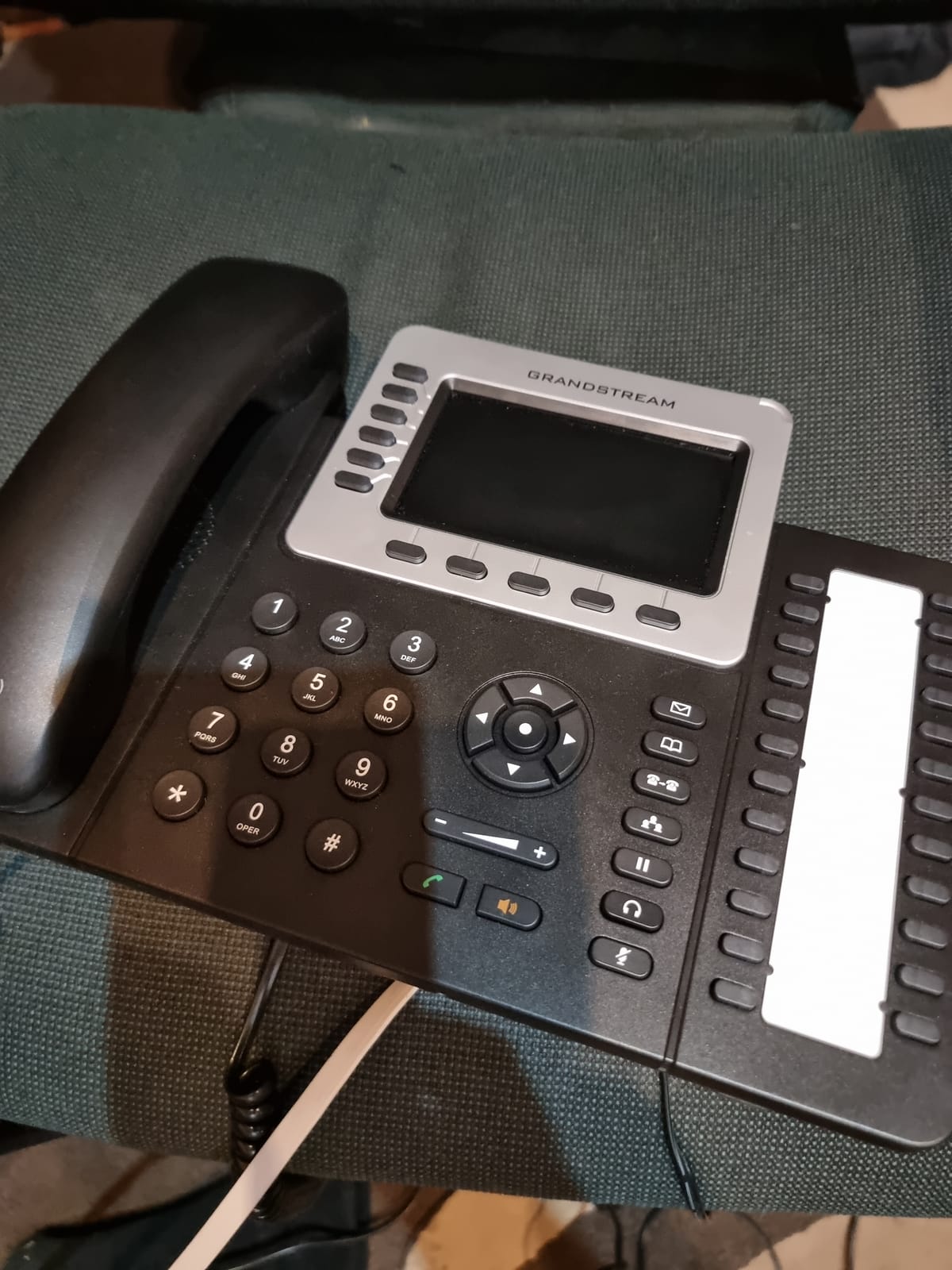 Grandstream GXP2160 IP Phone | 6 Lines, 6 SIP Accounts | 4.3-Inch Color Display | Dual-Port Gigabit Ethernet with Integrated PoE customer photo 2