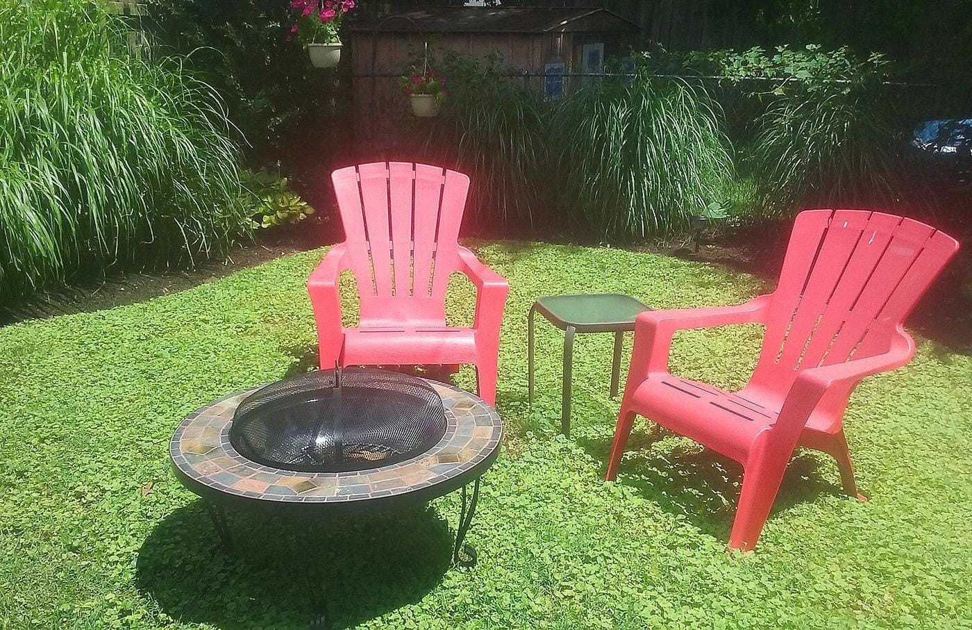 Amazon Basics 27 inch Steel Round Lattice Fire Pit, Easy to Assemble customer photo 2