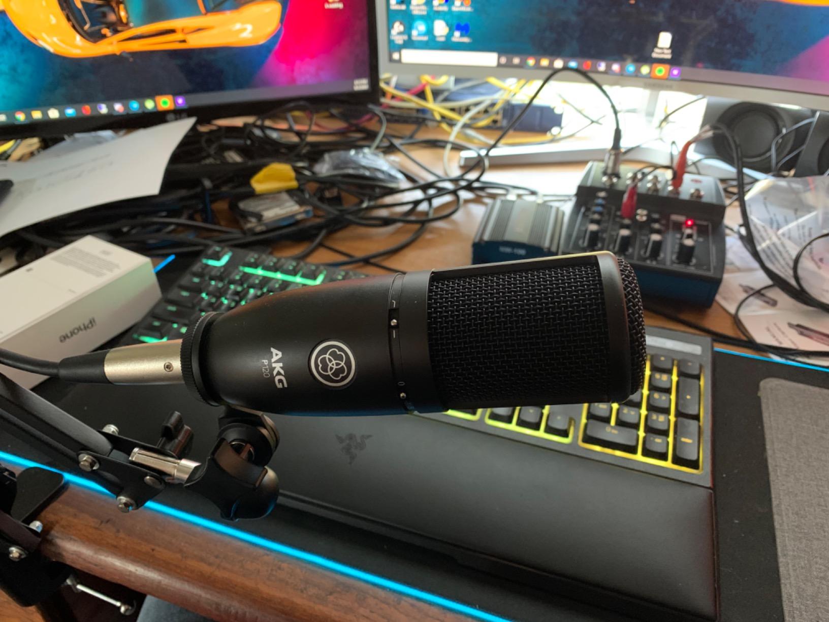 AKG Pro Audio P120 - Affordable 2/3-Inch Diaphragm Condenser Microphone for Clear Vocals & Instruments. Studio Recording or Live. XLR Connector. Black | Key details: Audio P120, Affordable 2/3 Inch Diaphragm Condenser Microphone customer photo 1