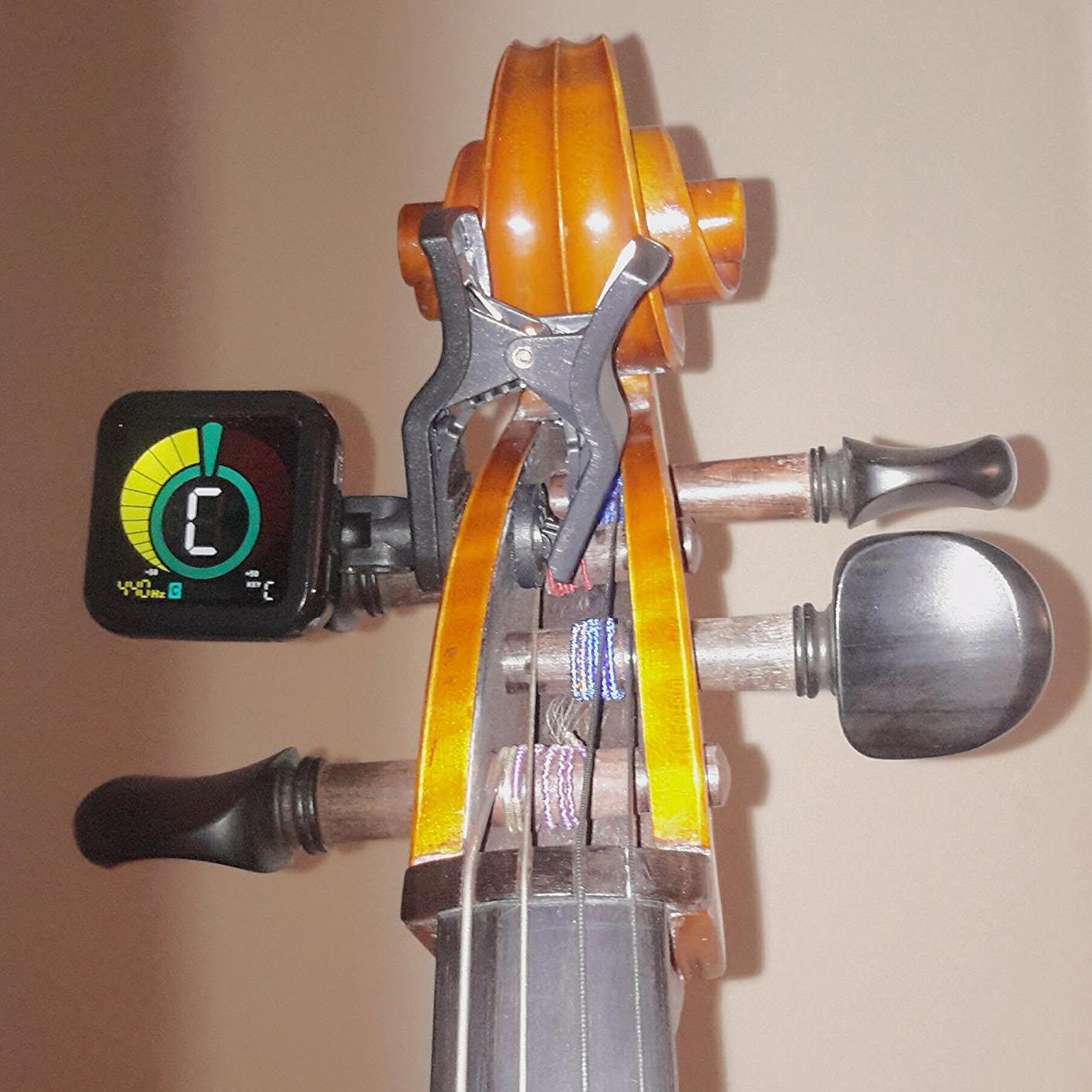 KLIQ UberTuner Clip On Guitar Tuner -Black customer photo 1