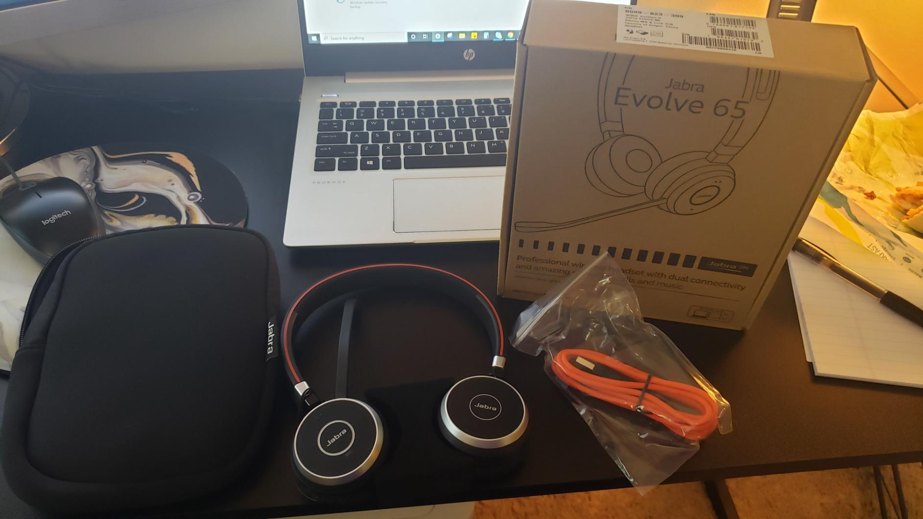 Jabra Evolve 65 MS Wireless Headset, Stereo – Includes Link 370 USB Adapter – Bluetooth Headset with Industry-Leading Wireless Performance, Advanced Noise-Cancelling Microphone, All Day Battery customer photo 1