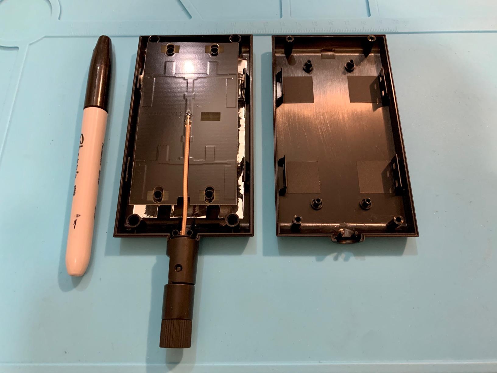 Alfa Network APA-M25 Dual Band 2.4GHz/5GHz 8 / 10dBi high gain Directional Indoor Panel Antenna with RP-SMA Connector (Compare to Asus WL-ANT-157) customer photo 1