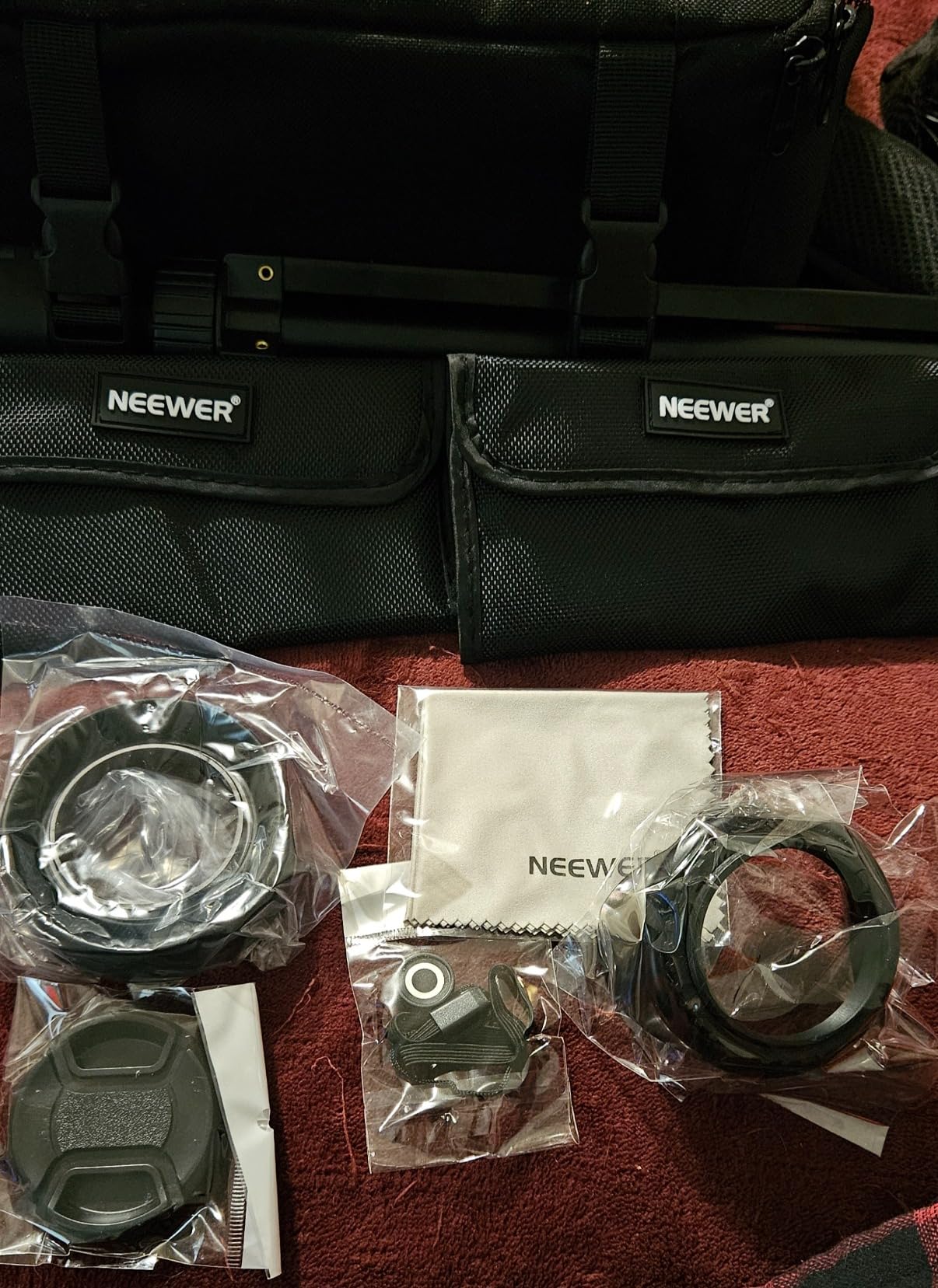 NEEWER 58mm ND Lens Filter Kit with Hood & Lens Cap | UV, CPL, FLD, ND2, ND4, ND8, Compatible with Canon Nikon Sony Panasonic DSLR Cameras with 58mm Lens customer photo 1
