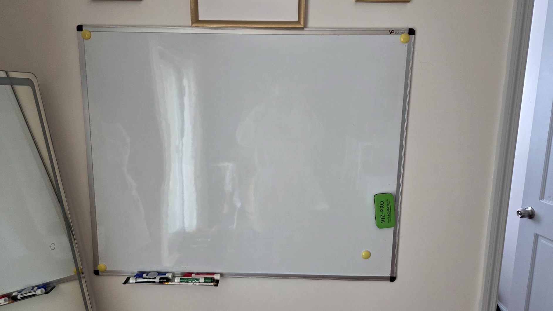 VIZ-PRO Magnetic Dry Erase Board, 36 X 24 Inches, Silver Aluminium Frame customer photo 1