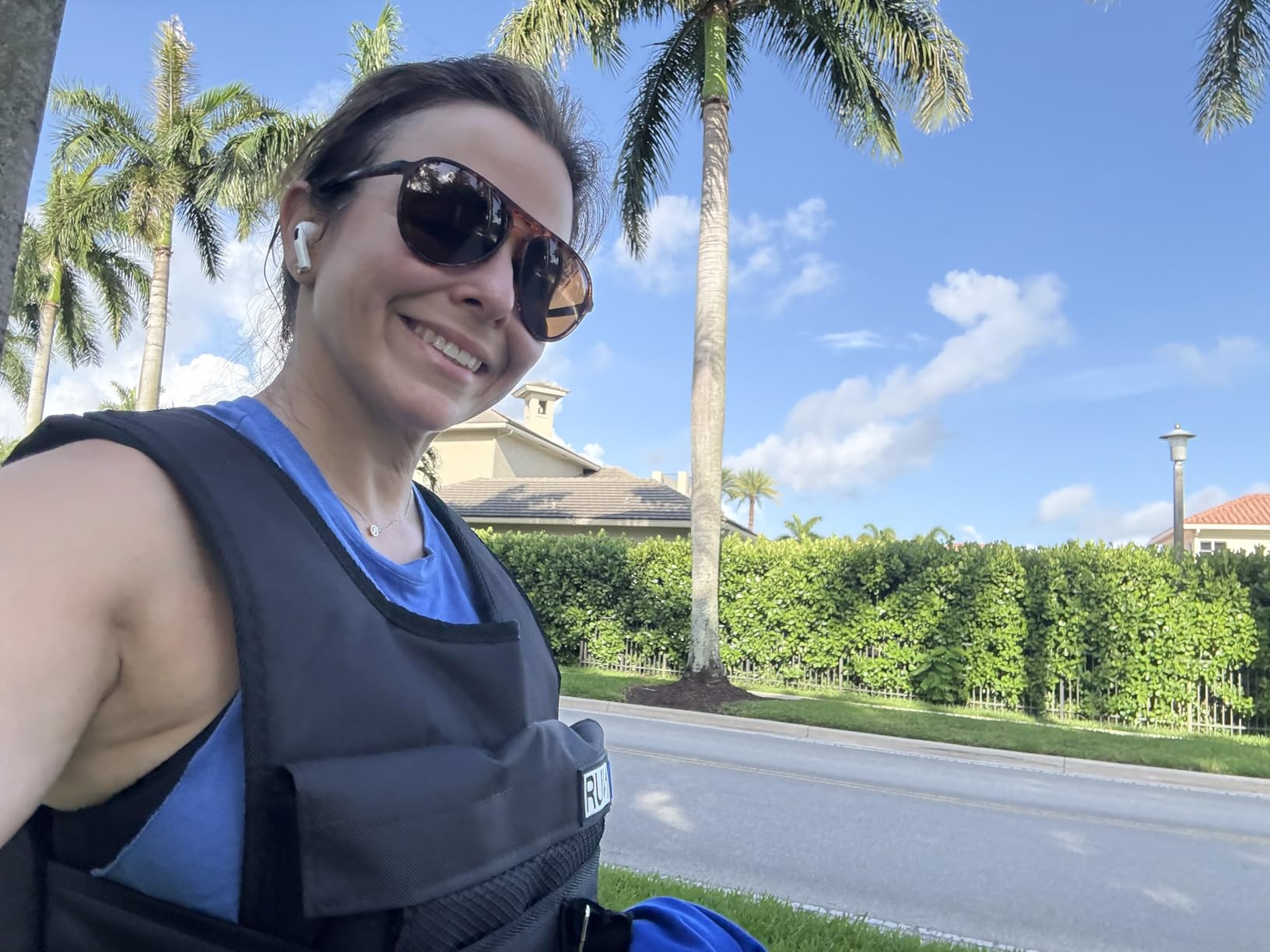 RUNmax Pro Weighted Vest 12lbs/ 20lbs/ 40lbs/ 50lbs/ 60lbs with Shoulder Pads Option customer photo 2