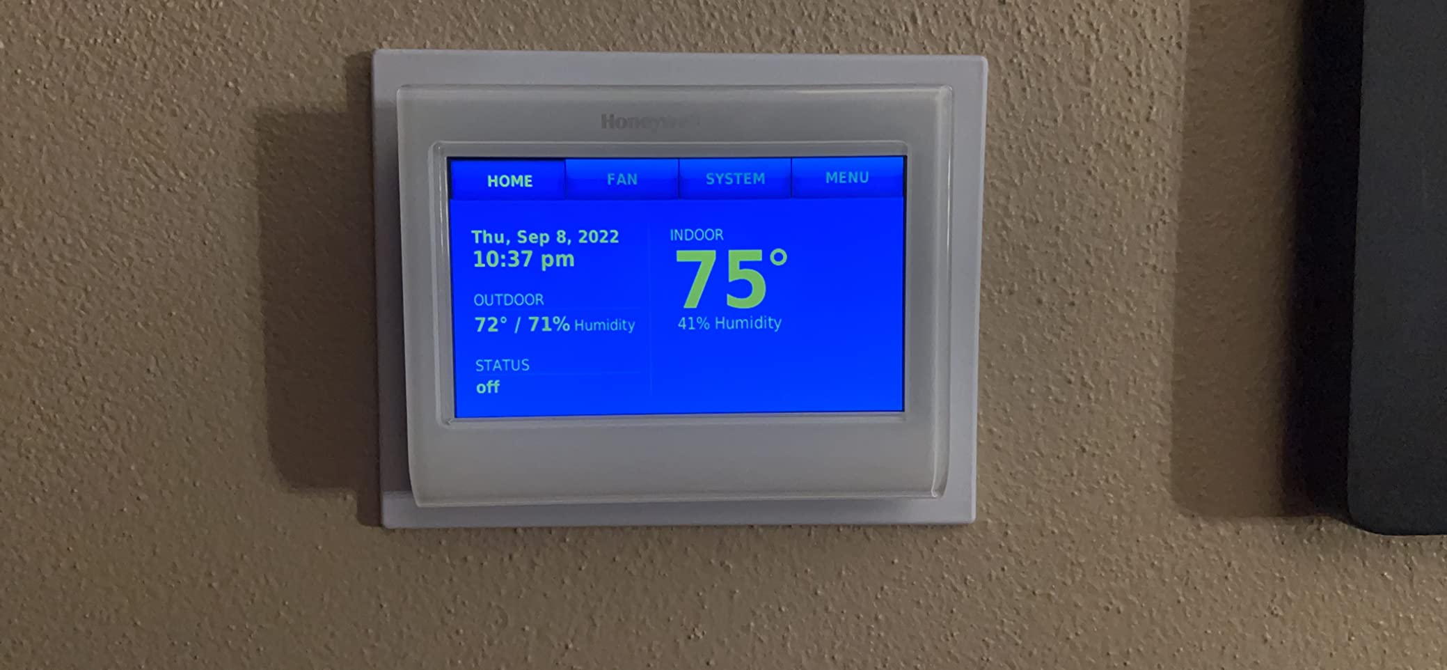 Honeywell Wireless WiFi Thermostat,7 Programmable customer photo 2