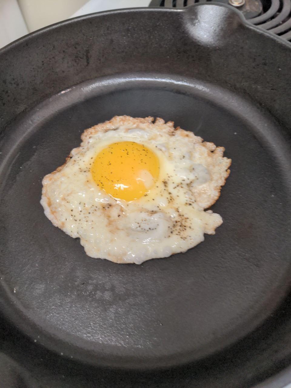Victoria 10-Inch Cast Iron Skillet, Pre-Seasoned Cast-Iron Frying Pan with Long Handle, Made in Colombia customer photo 2
