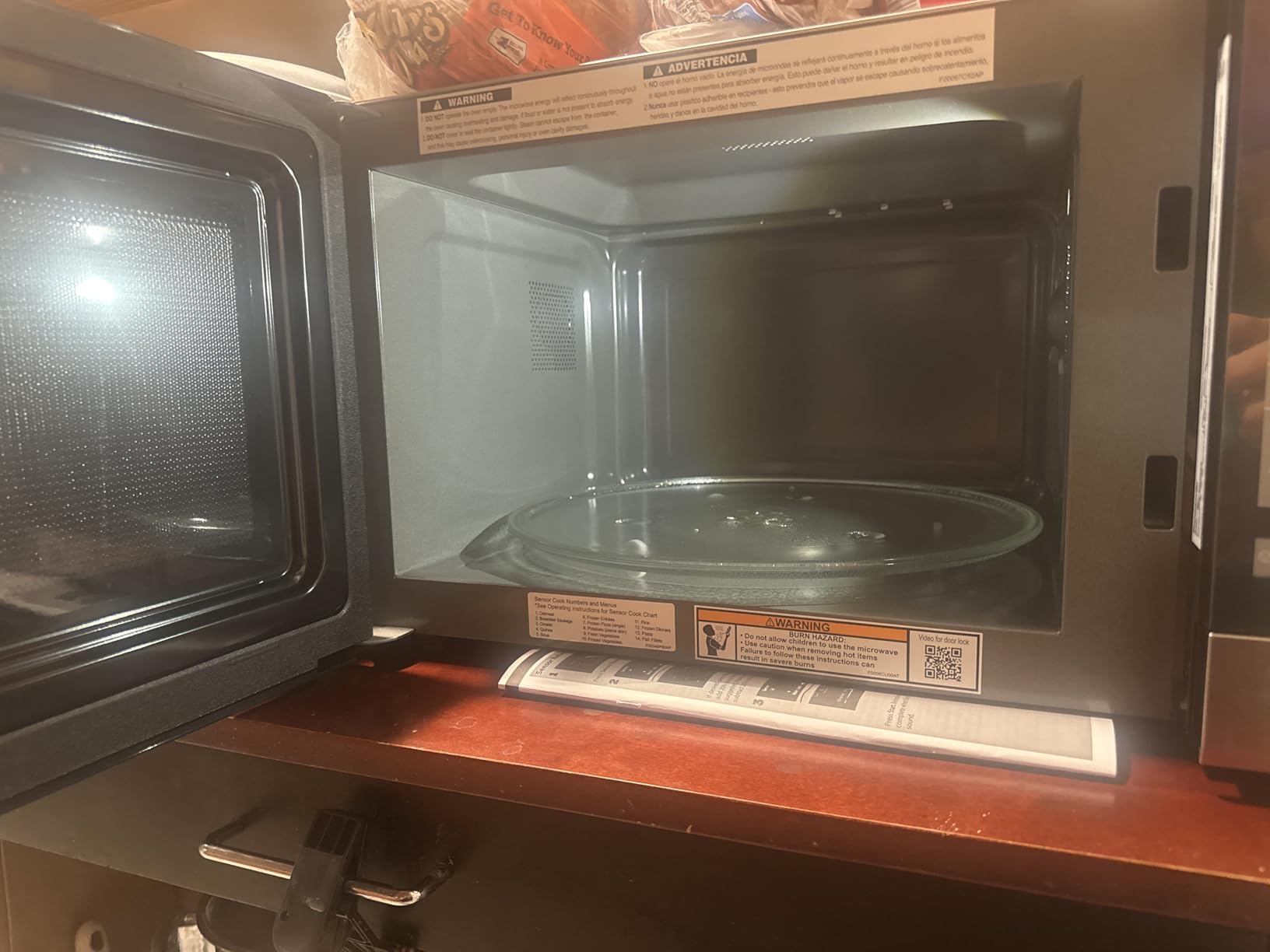Panasonic Microwave Oven NN-SN686S Stainless Steel Countertop/Built-In with Inverter Technology and Genius Sensor, 1.2 Cubic Foot, 1200W customer photo 1