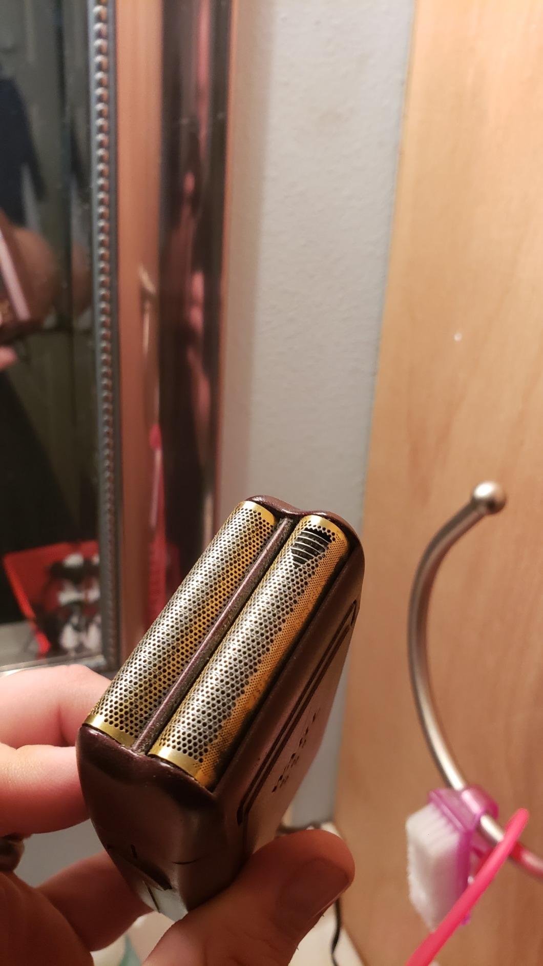 Wahl Professional 5 Star Shaver/Shaper Cord/Cordless Foil Shaver | Gold TiN Coated Foils for Bump-Free Ultra-Close Shaves on Face, Head & Neckline, 60 Min Runtime, Model 08061-100 customer photo 1