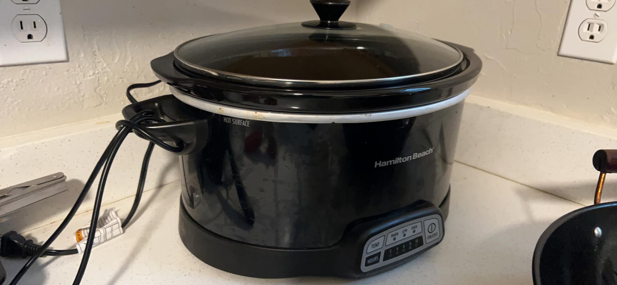 Hamilton Beach Portable 7 Quart Programmable Slow Cooker with Three Temperature Settings, Lid Latch Strap for Easy Travel, Dishwasher Safe Crock, Black (33474G) customer photo 2