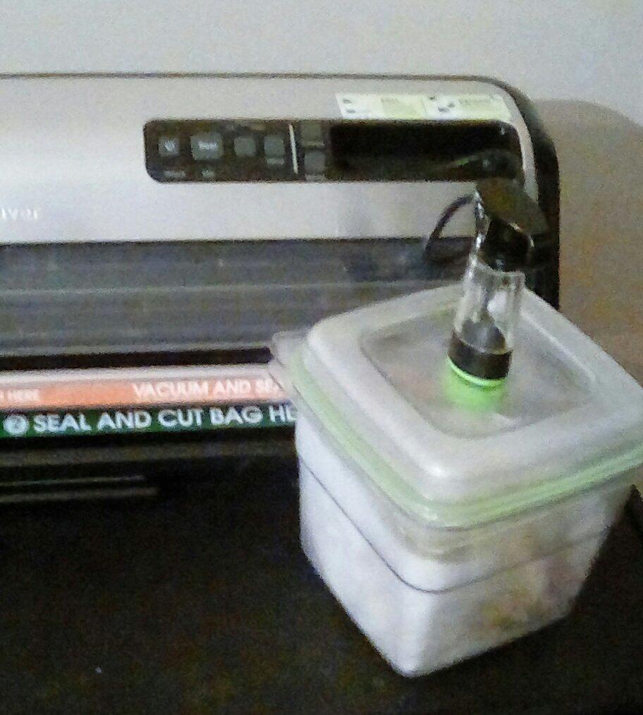 FoodSaver Vacuum Sealer Machine and Express Vacuum Seal Bag Maker with Sealer Bags and Roll and Hendheld Vacuum Sealer for Airtight Food Storage and Sous Vide, Black customer photo 1