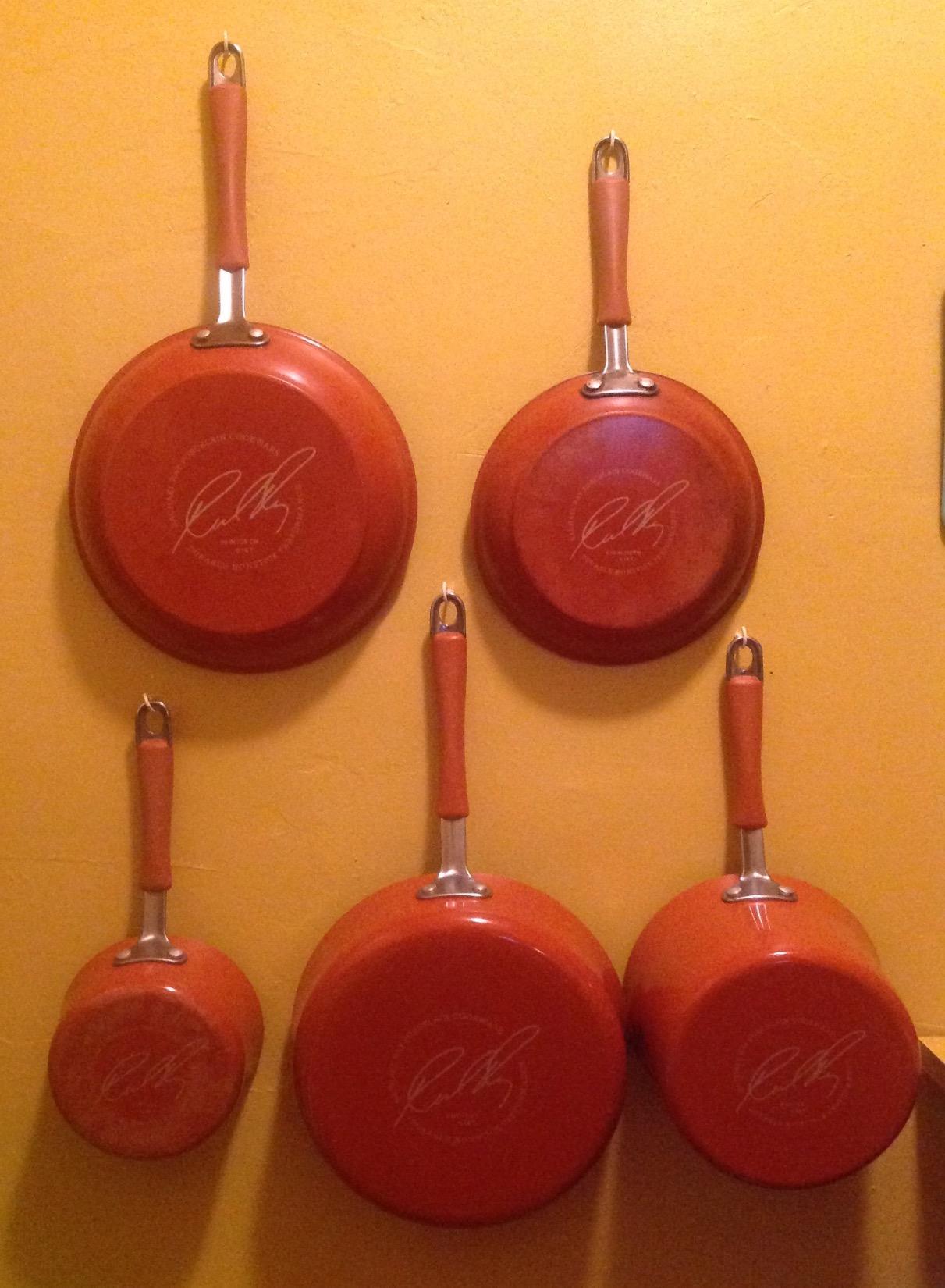 Rachael Ray Cucina Nonstick Cookware, Sea Salt Gray Pots and Pans Set, 12-Piece customer photo 1