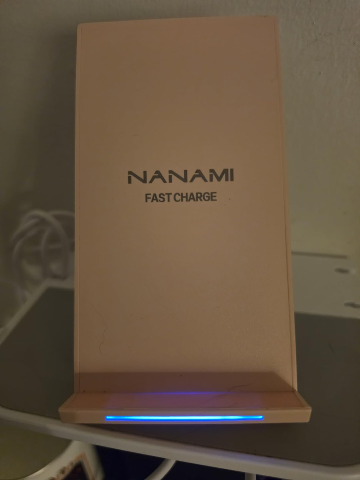 NANAMI Fast Wireless Charger, Wireless Charging Stand customer photo 2
