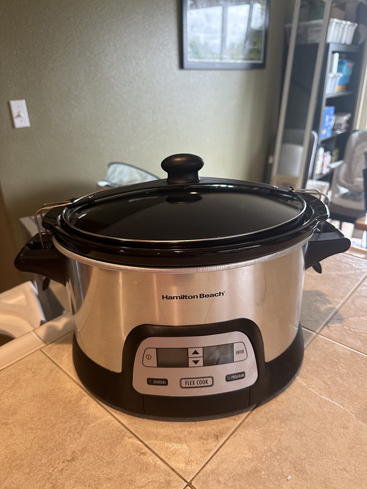 Hamilton Beach 33861 Portable Programmable Slow Cooker, Dishwasher Safe Crock, 6 Qt, FlexCook Dual Digital Timer/2 Heat Settings, Lid Lock for Easy Travel, Silver customer photo 1