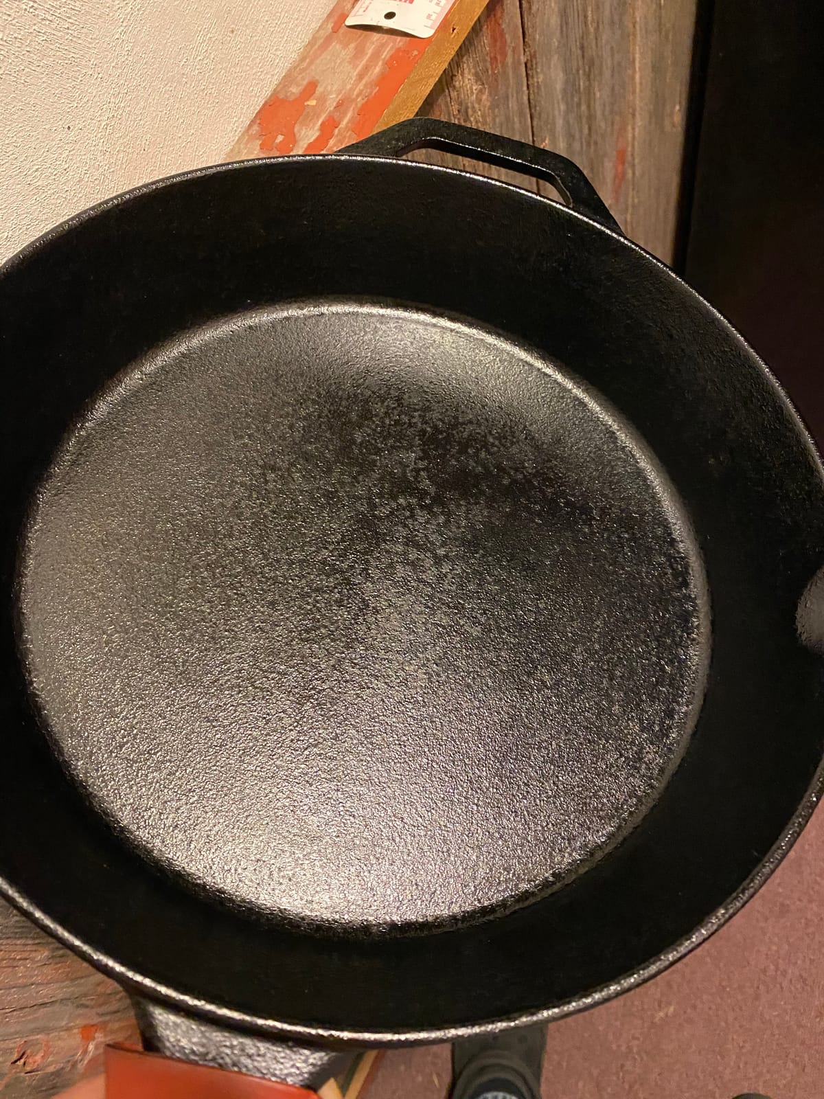 Cuisinel 12‑Inch Cast Iron Skillet – Pre‑Seasoned Frying Pan with Assist Handle & Silicone Handle Holder – Oven, Stovetop, Grill & Campfire Safe Cookware – PFAS & PFOA‑Free customer photo 2