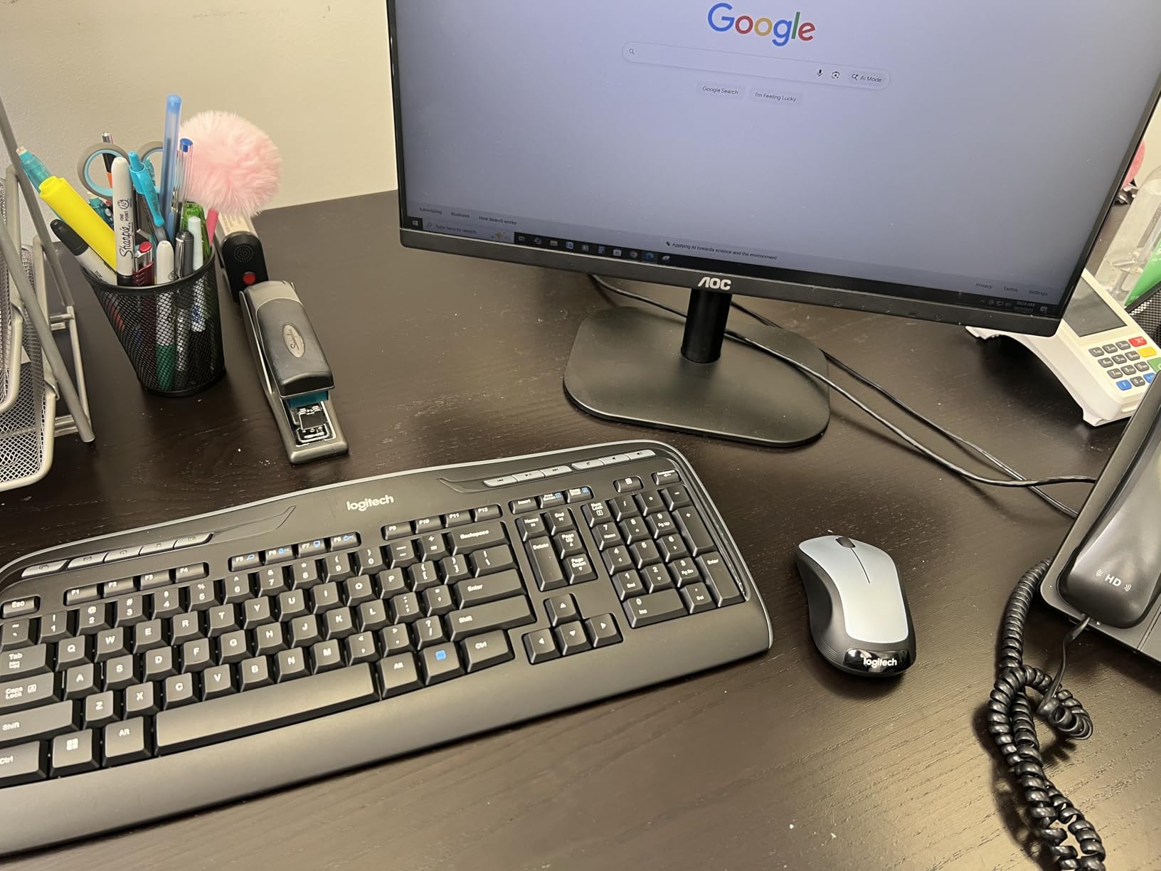 Logitech MK335 Full Size Quiet Wireless Keyboard Mouse Combo - Black/Silver | Full size low-profile quiet keyboard, full size ambidextrous contoured mouse with rubberized side grips, Windows ChromeOS customer photo 2