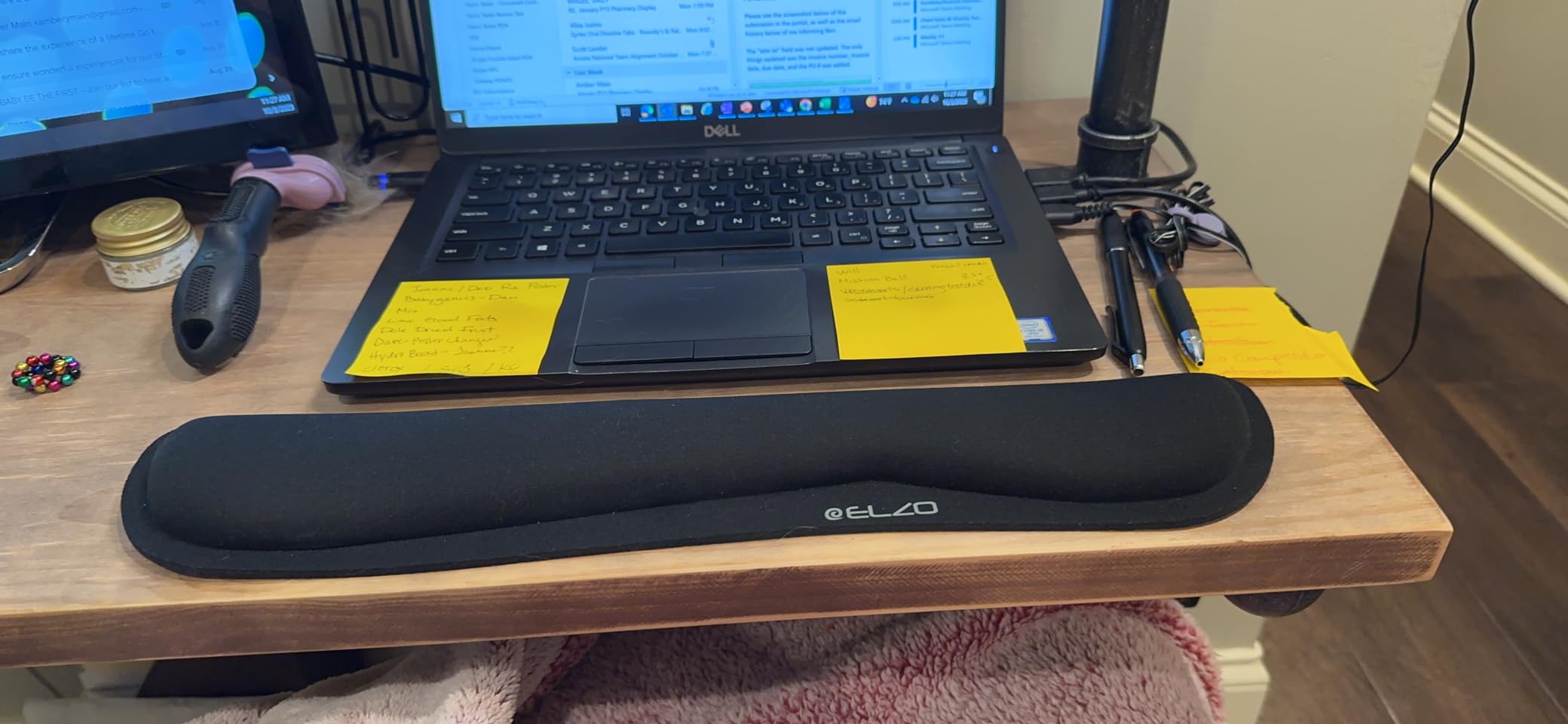 ELZO Keyboard Wrist Rest Pad Support with 65D High-Density Thicken Memory Foam Padding, Ergonomic Design Computer Rest Pad Desk Wrist Mat, Non-Slip Rubber Base Office Laptop | 65D High-Density Thicken Memory Foam Padding, Ergonomic Design Computer Rest Pad Desk Wrist Mat, Non-Slip Rubber Base Office customer photo 1